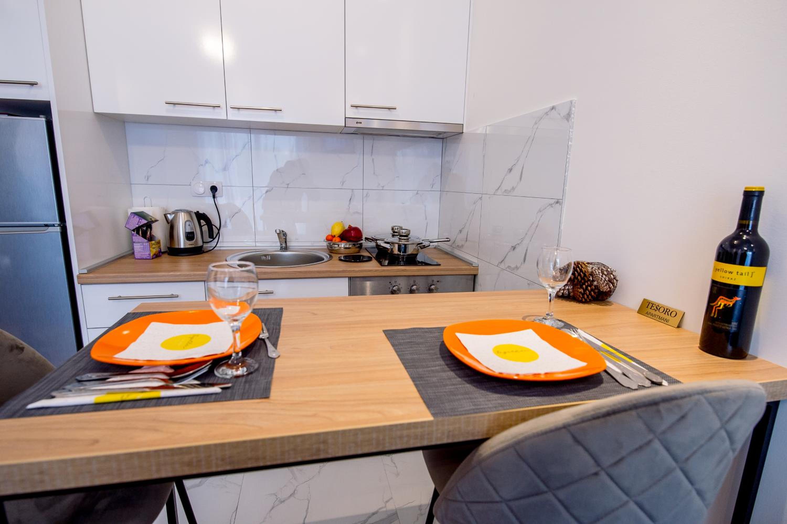One-Bedroom Apartment - Photo 7