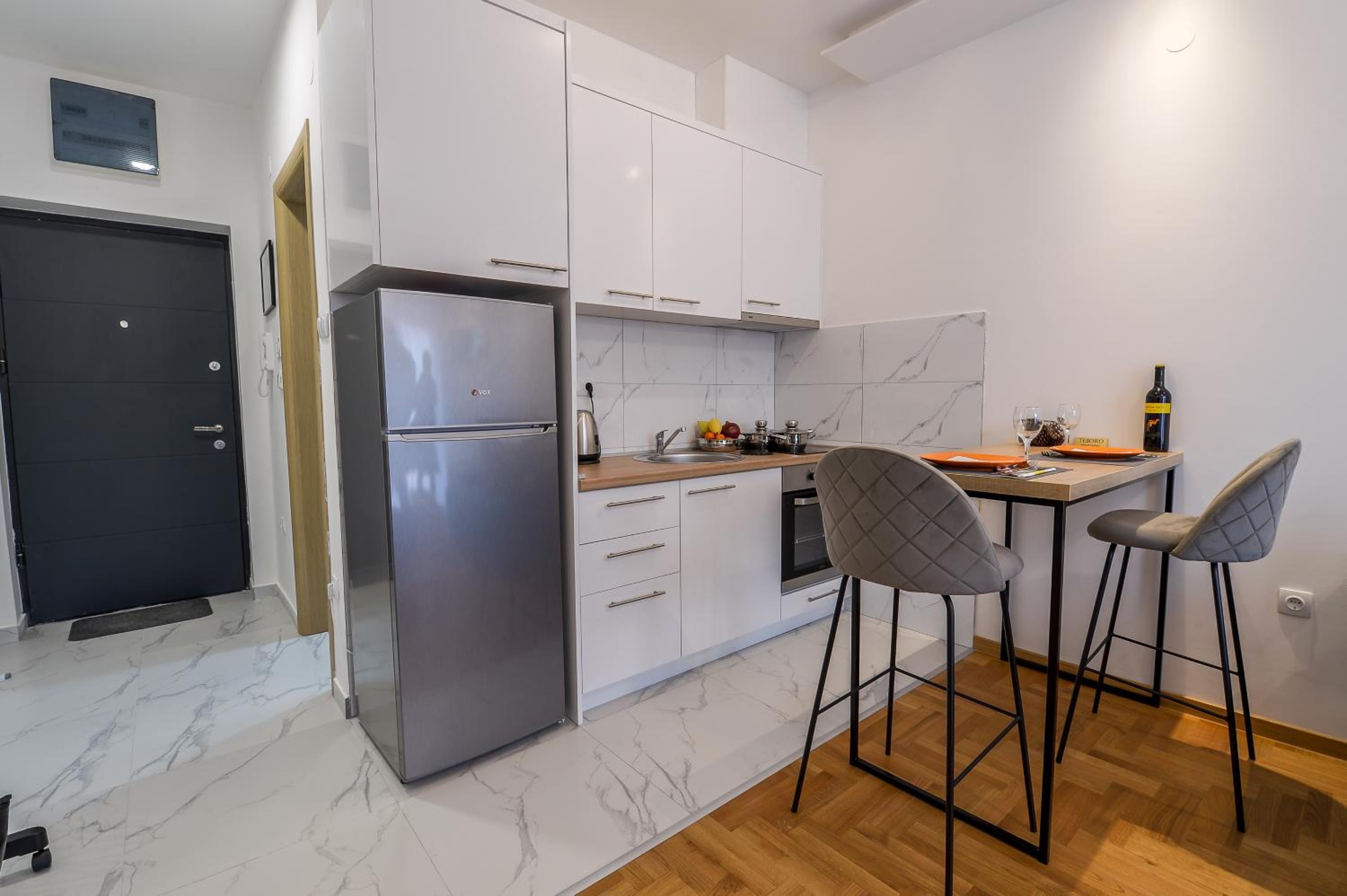One-Bedroom Apartment - Photo 10