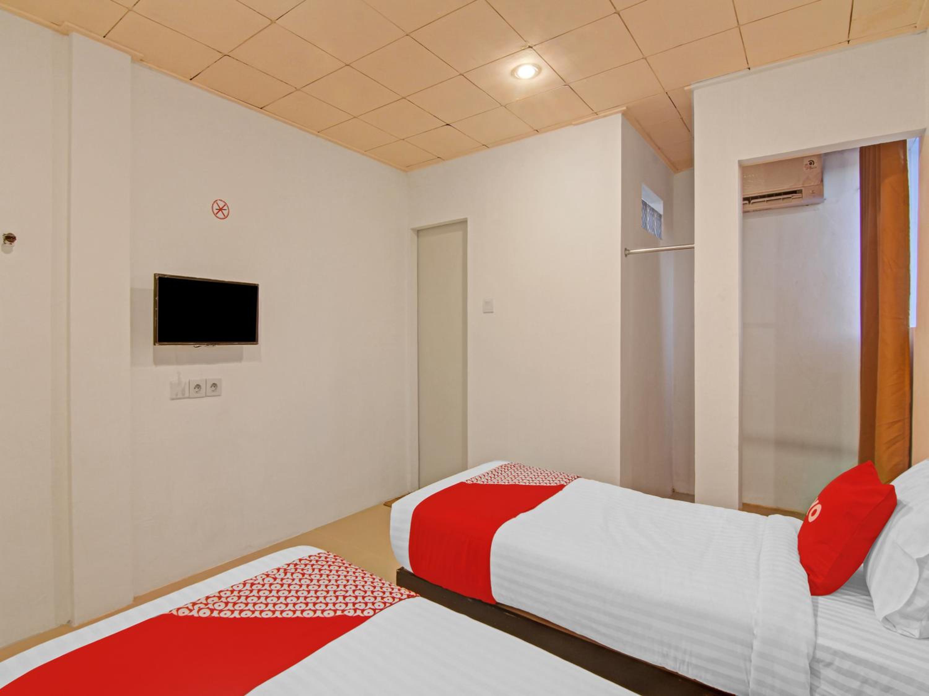 Delxue Twin Room photo 3