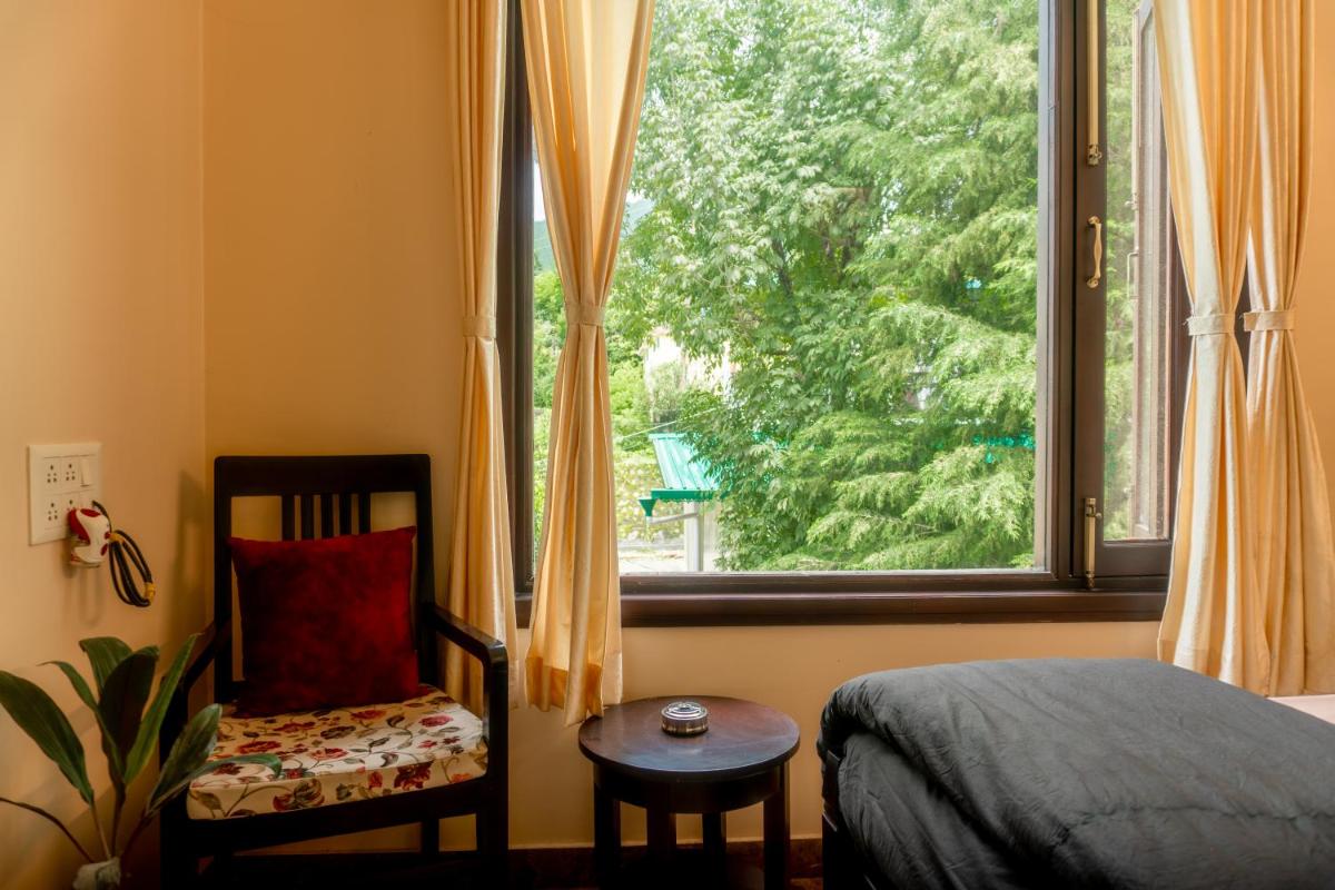 Deluxe Double Room - Double Room with Attached Bathroom, High Speed Wi-Fi and 10% off on F&B photo 3