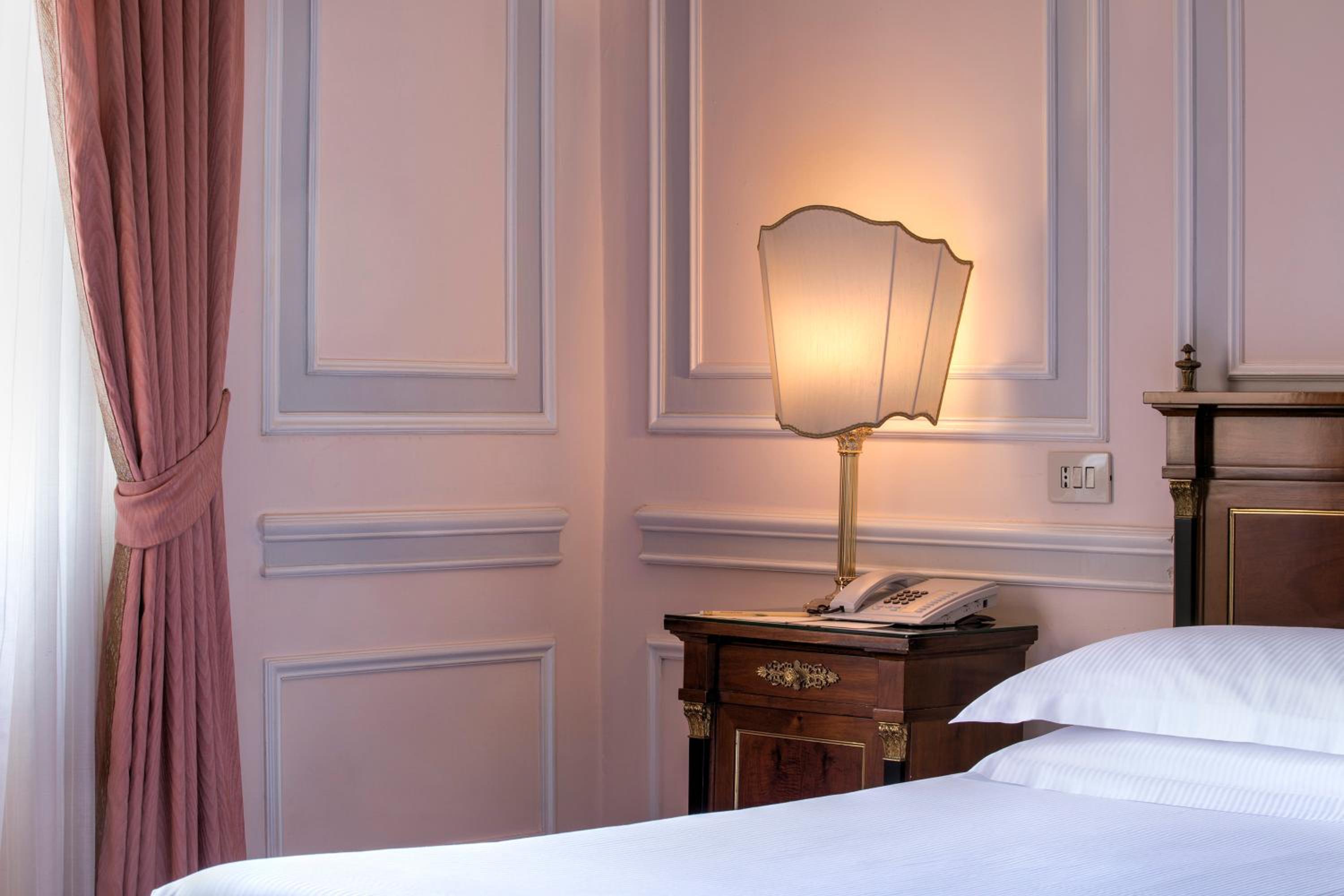 Standard Double or Twin Room - Photo 1
