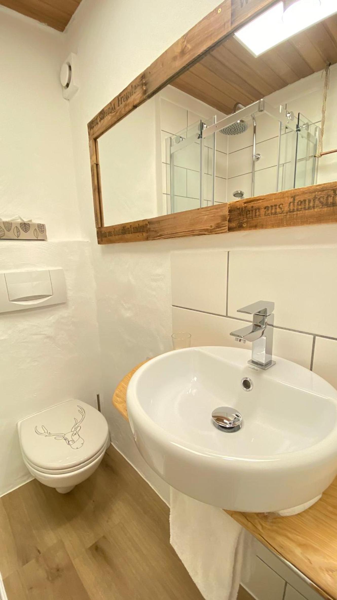 Double Room - Photo 5