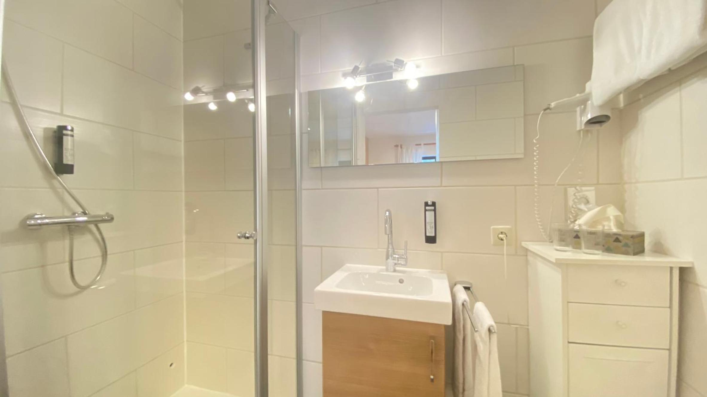 Superior Double Room - Photo 9