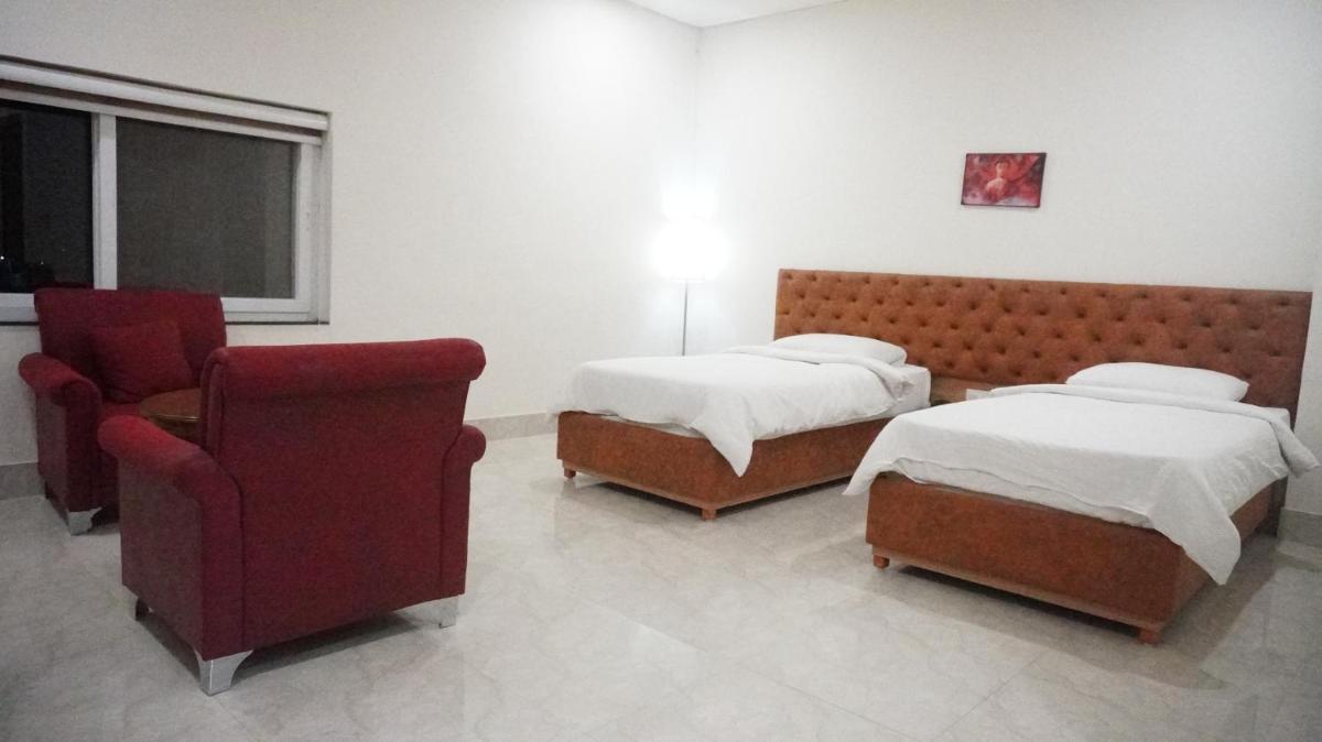 Deluxe Double or Twin Room - Photo 8