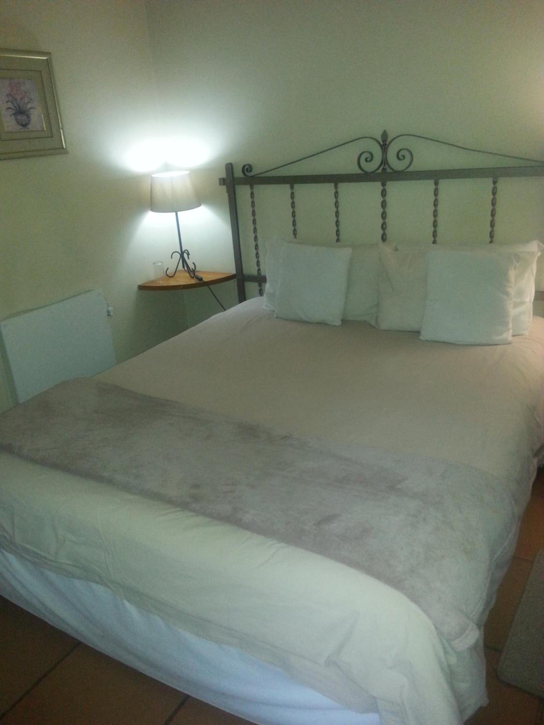 Standard Double Room With Fan photo 1