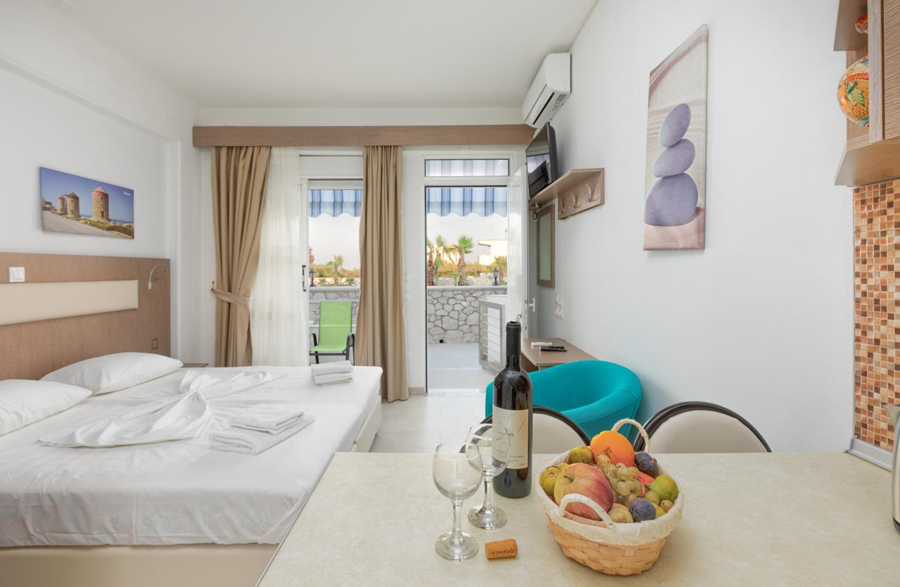 Deluxe two bedroom Suite with Private Pool & Pool View - Photo 11