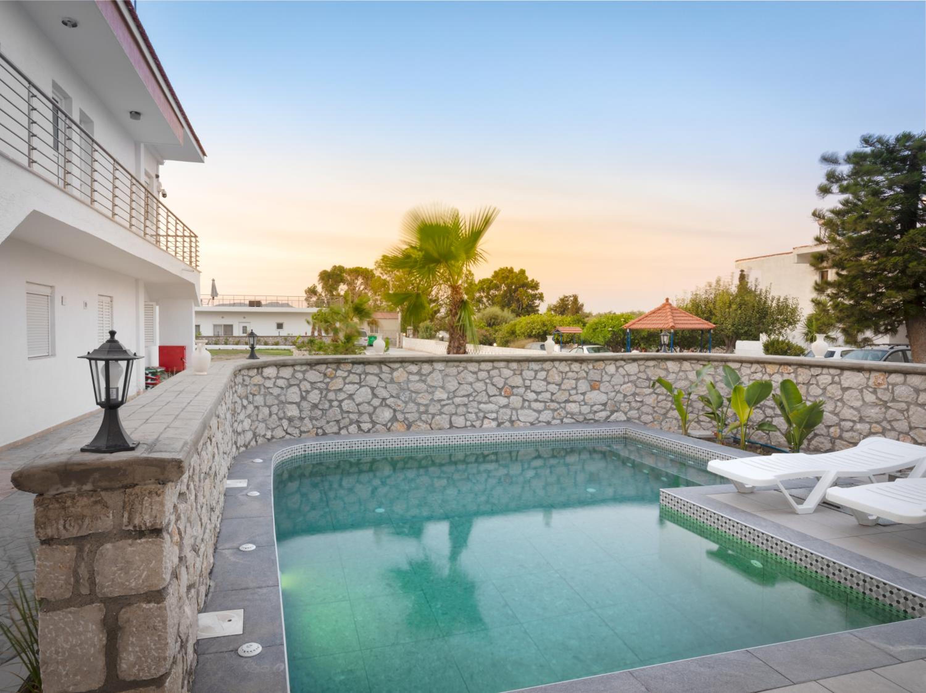 Deluxe two bedroom Suite with Private Pool & Pool View - Photo 7