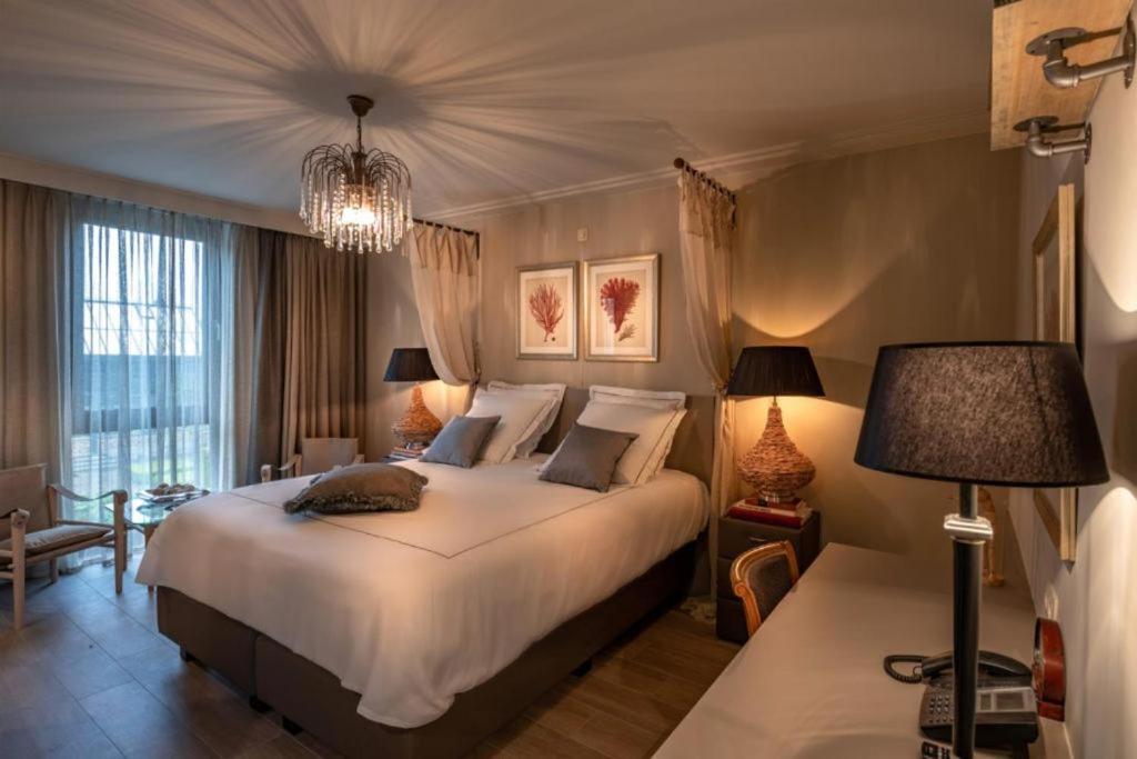 Comfort Room - Photo 1