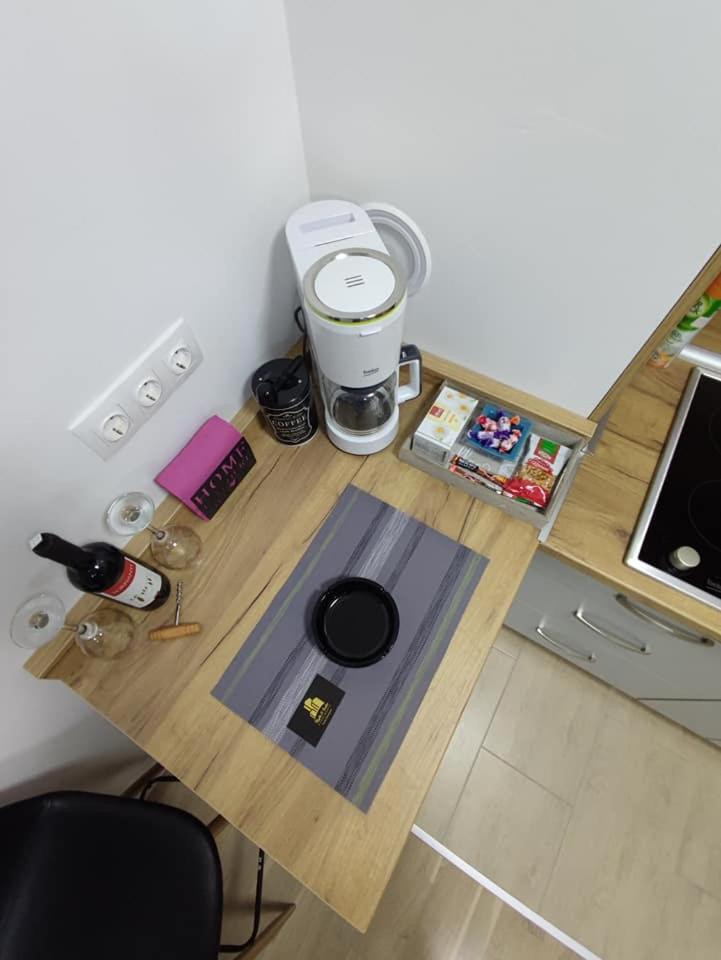 One-Bedroom Apartment photo 2