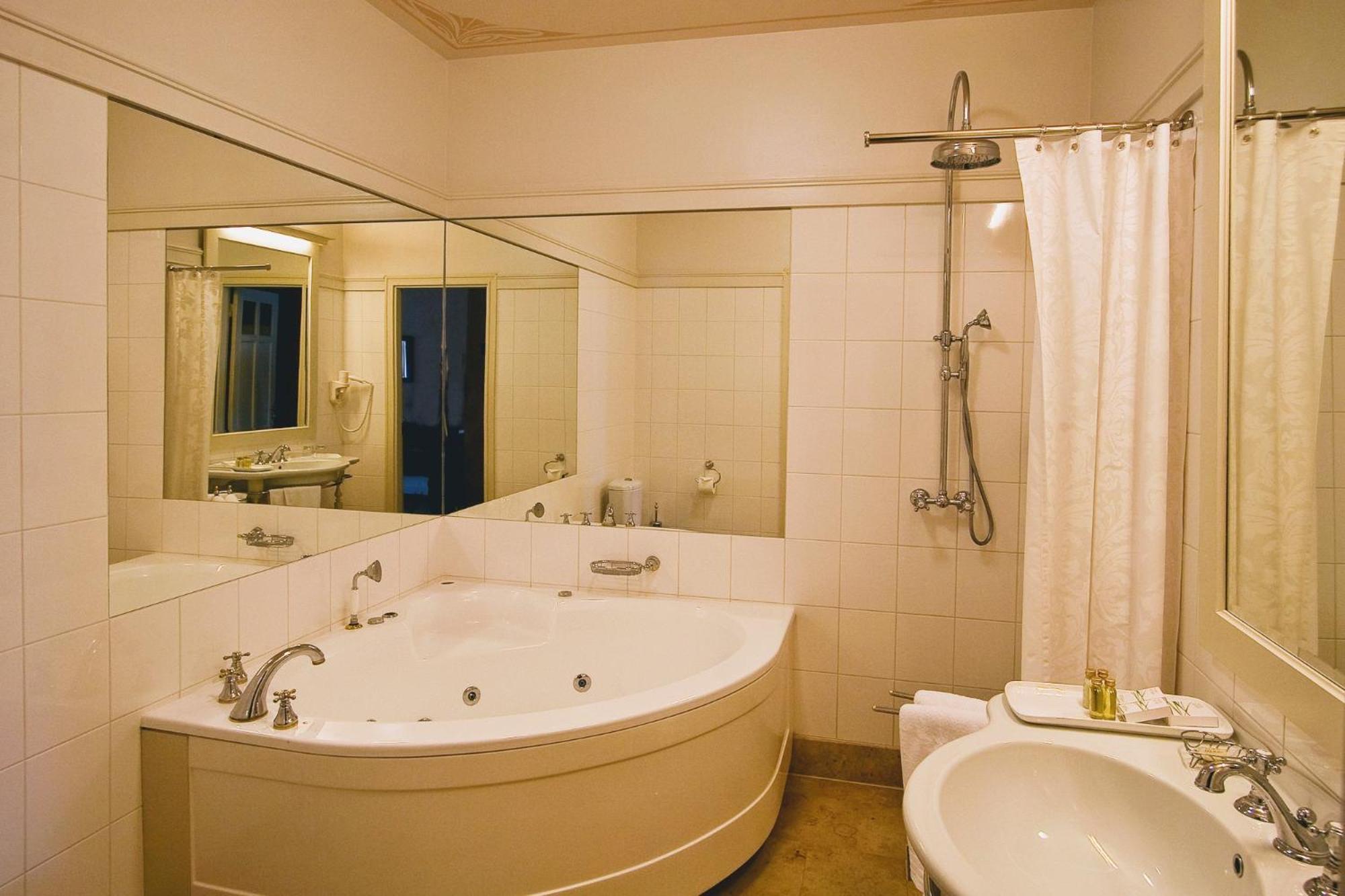 Master´s Floor Mahogany Suite - Photo 3
