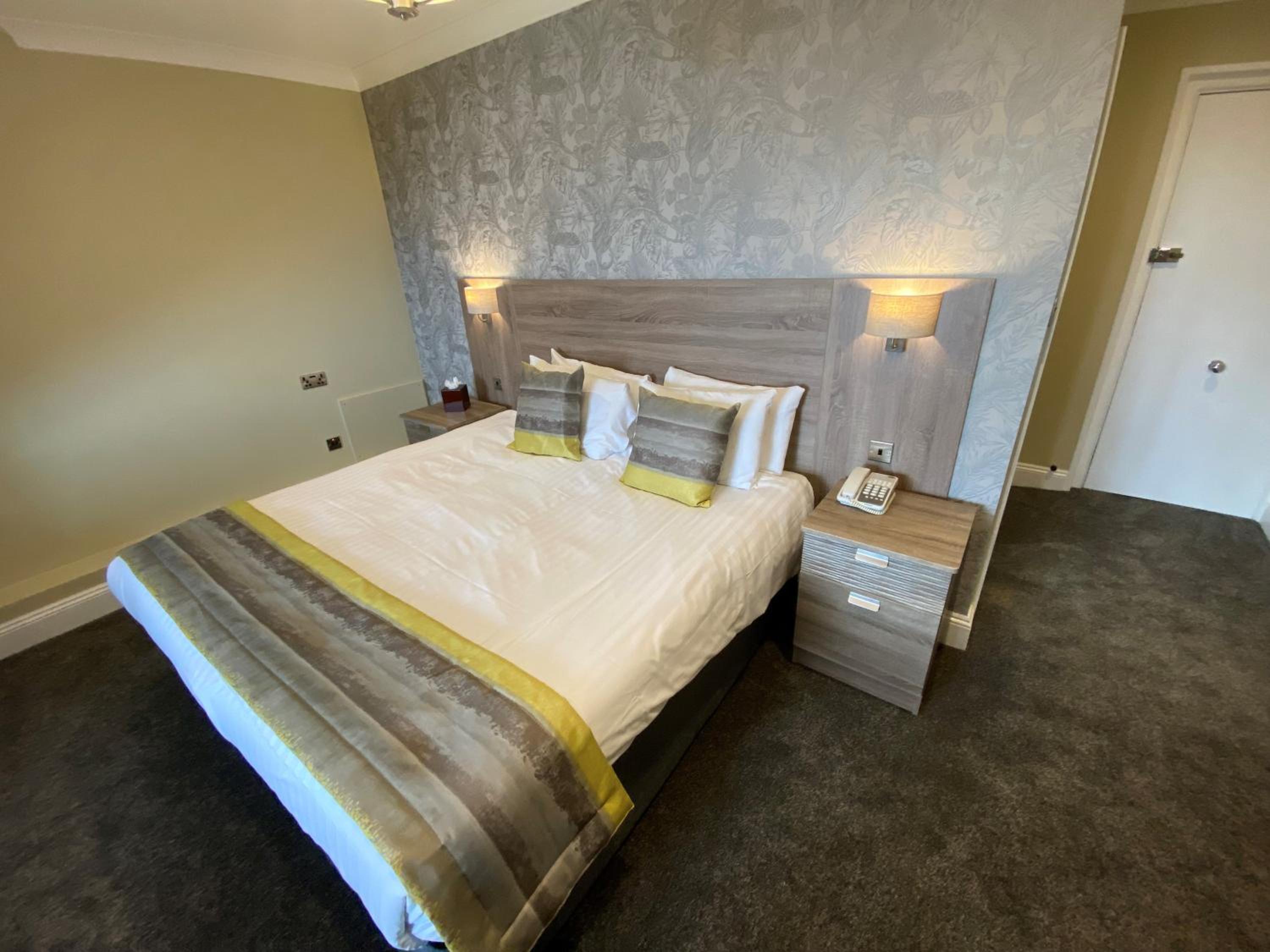 Double or Twin Room with Sea View photo 1