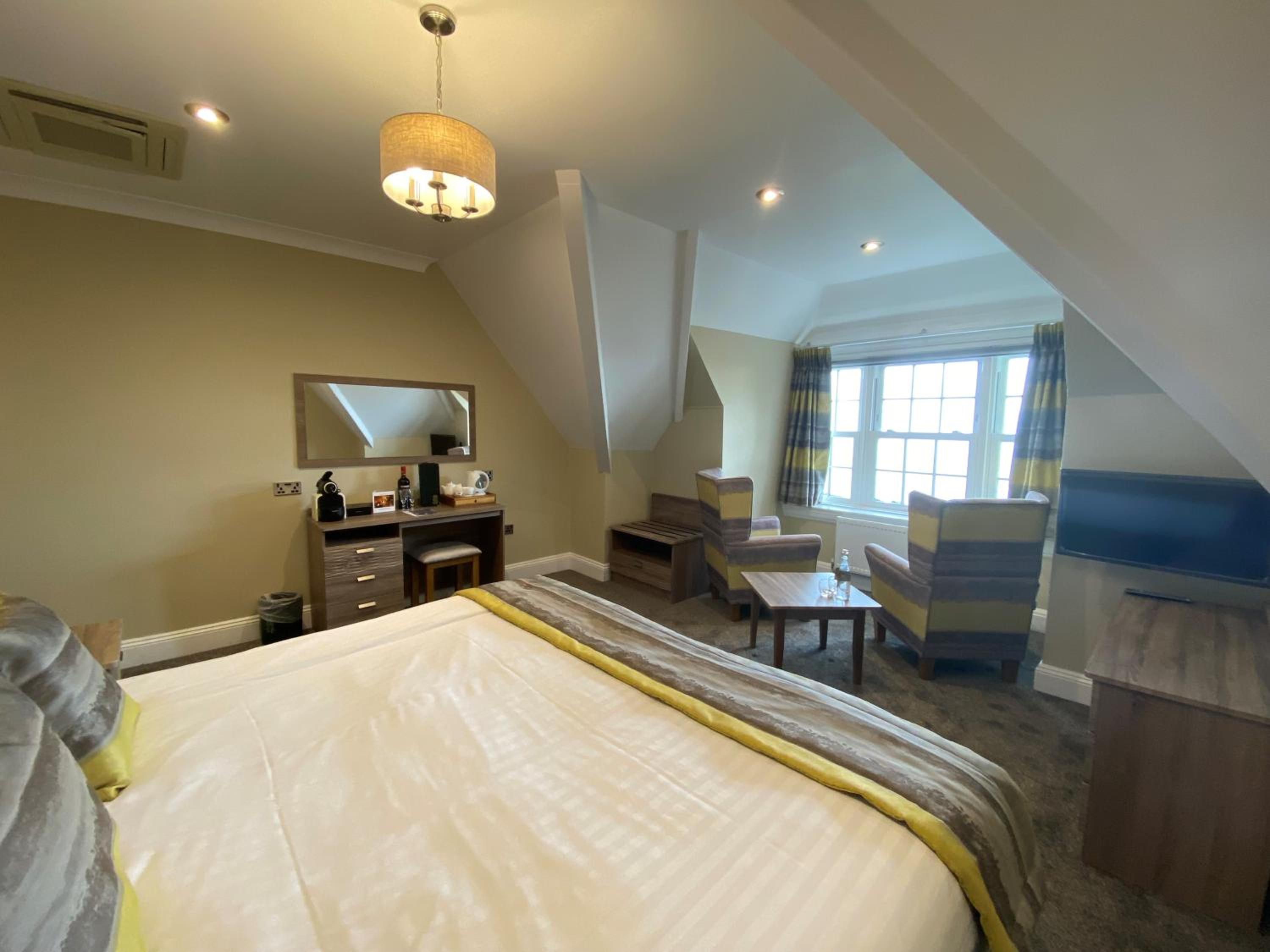 Double or Twin Room with Sea View photo 2