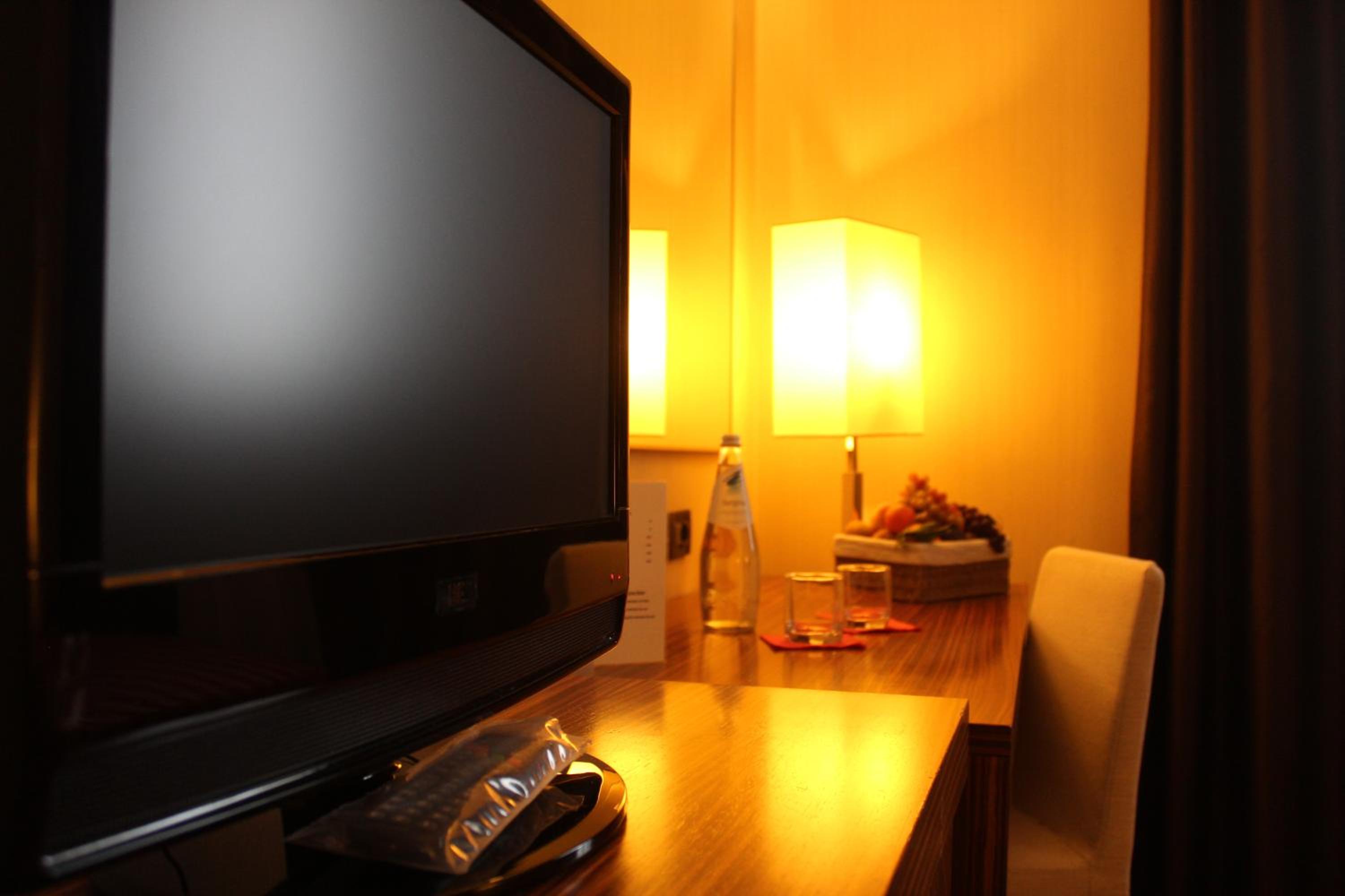 Double or Twin Room - Photo 6