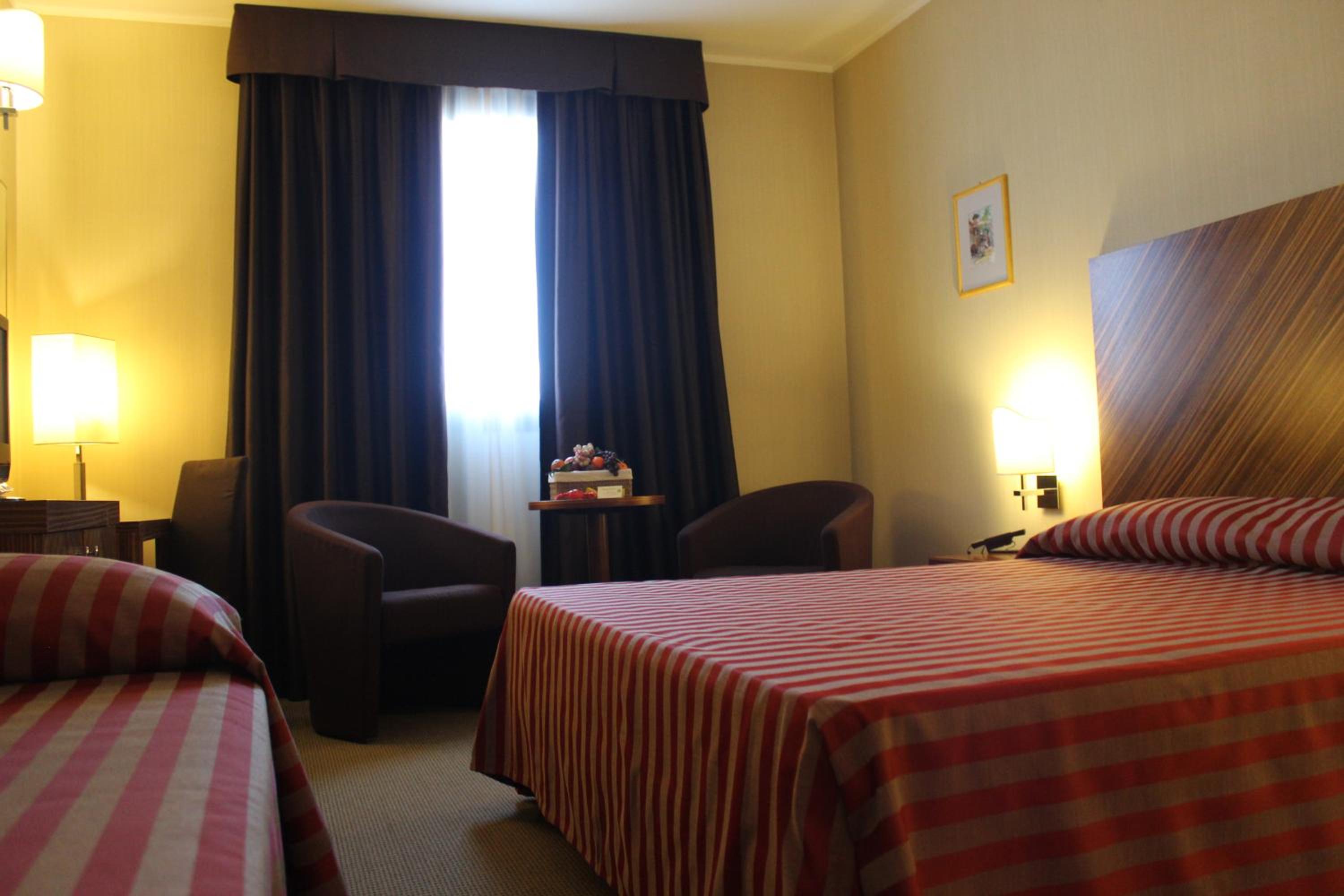 Triple Room - Photo 5