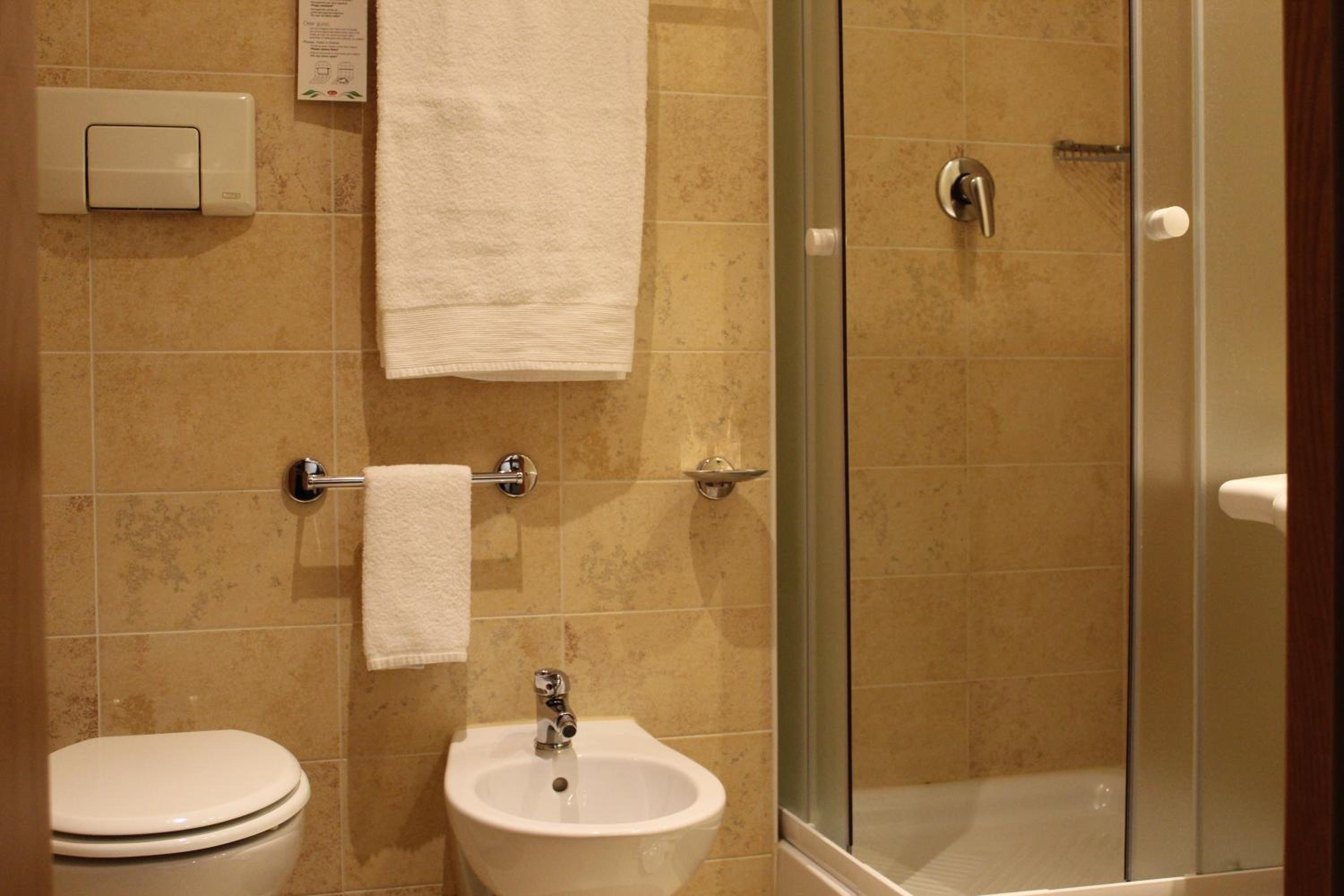Triple Room - Photo 3