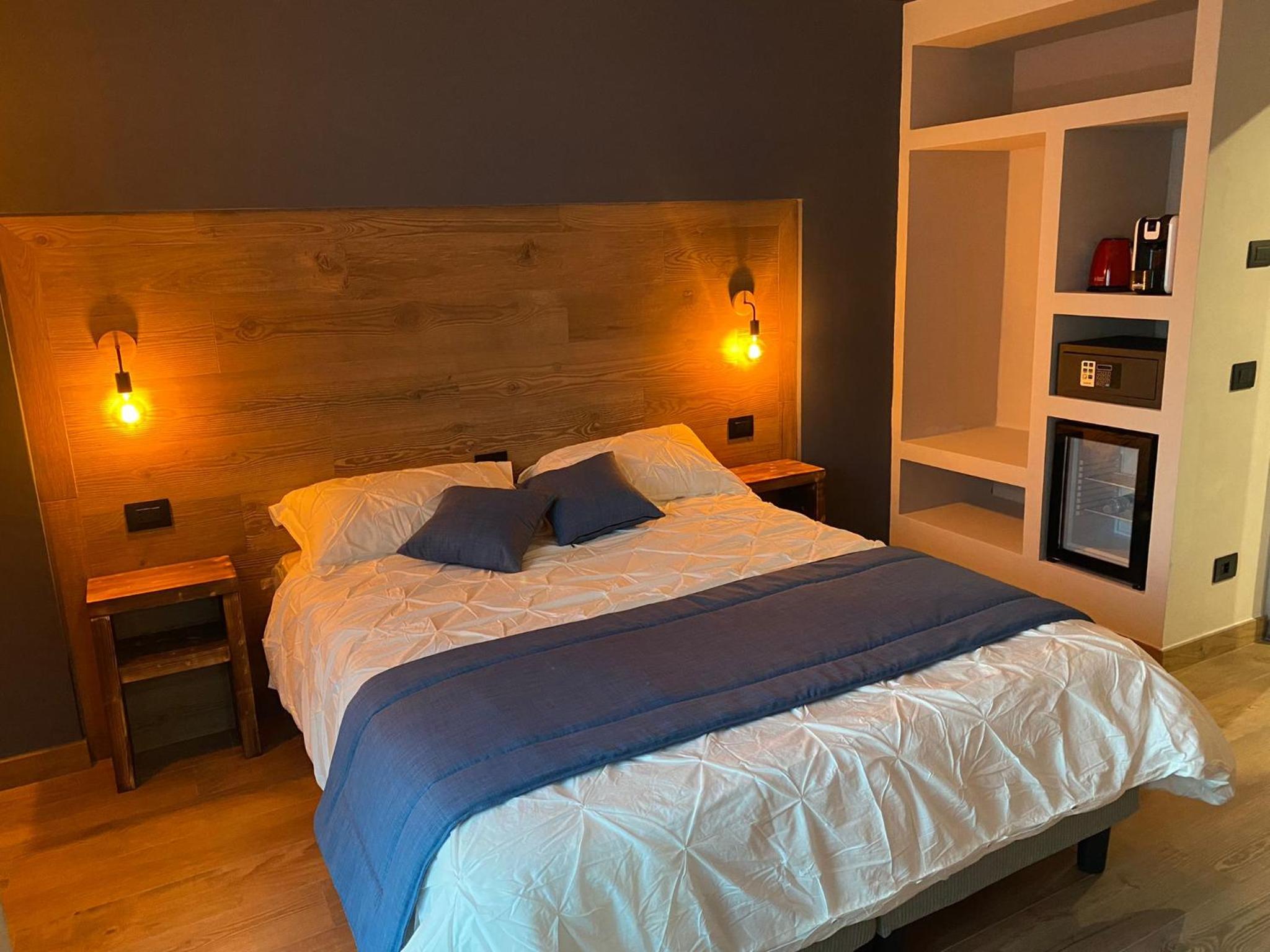 Double Room with Private Bathroom photo 1