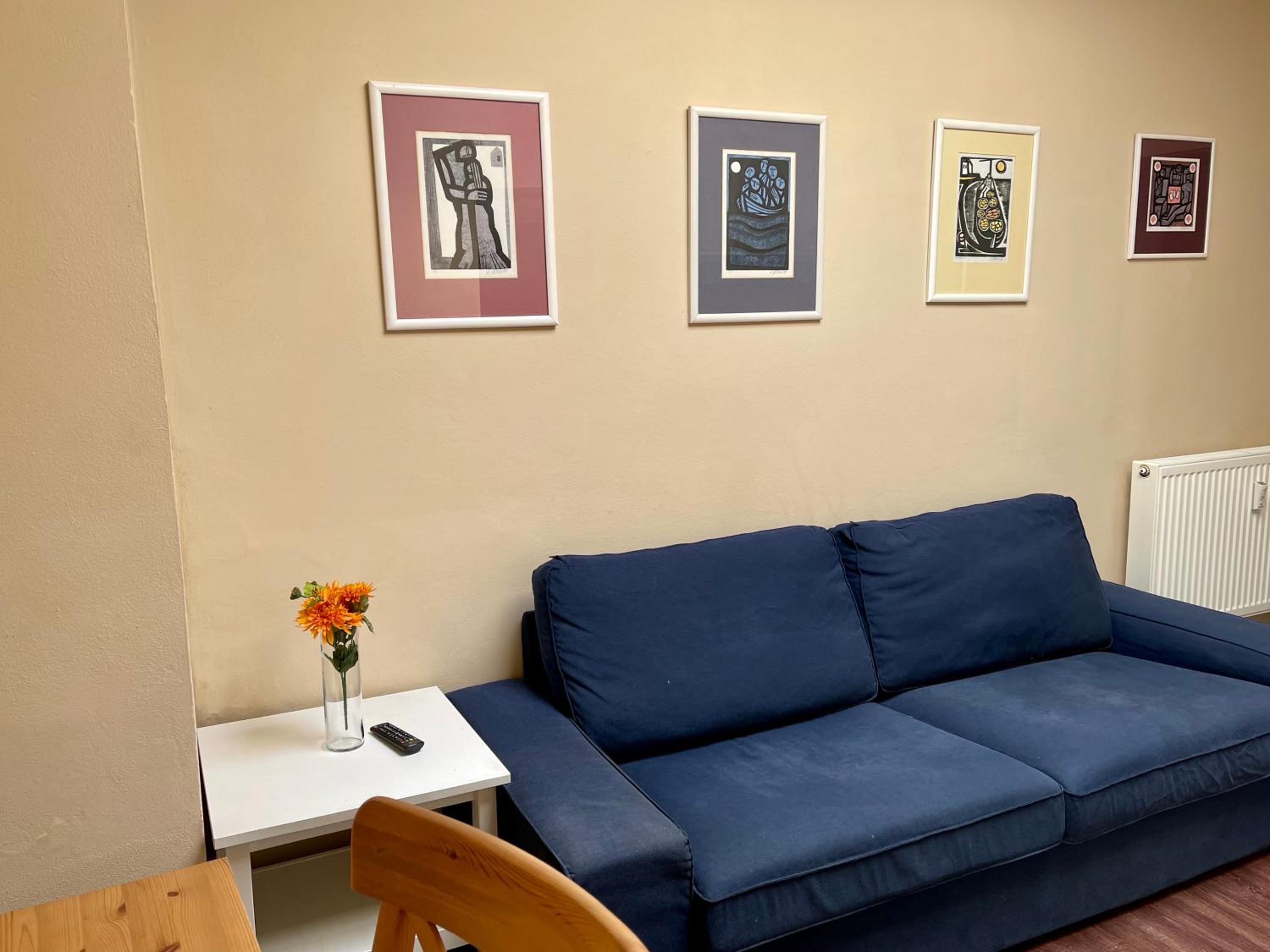 One-Bedroom Apartment photo 2