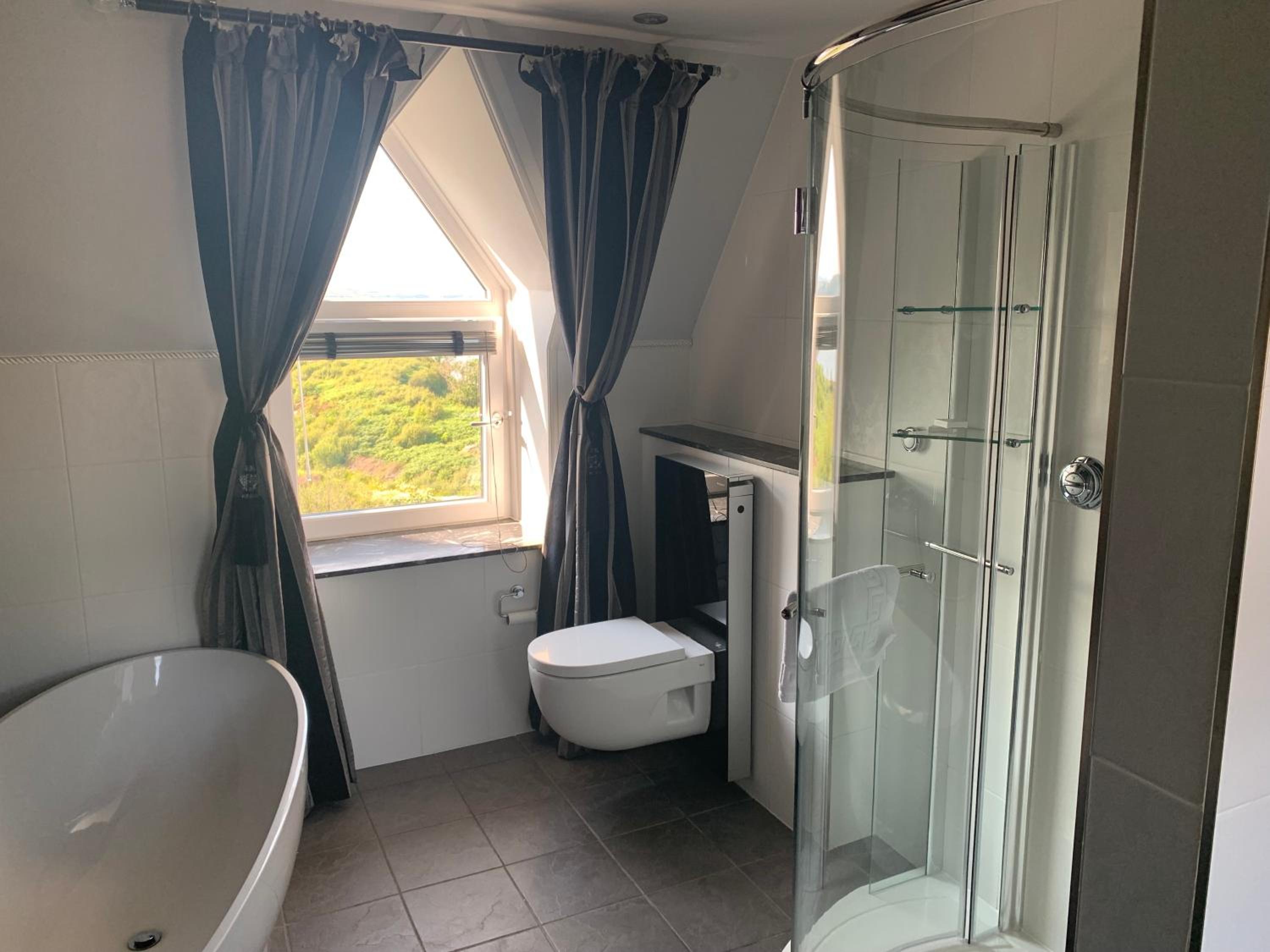 Superior Double or Twin Room with Sea View photo 2