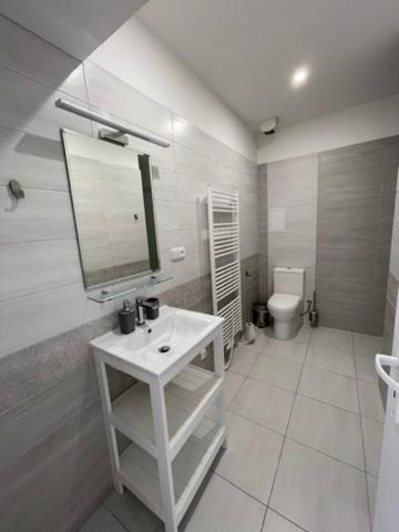 Deluxe Apartment photo 2
