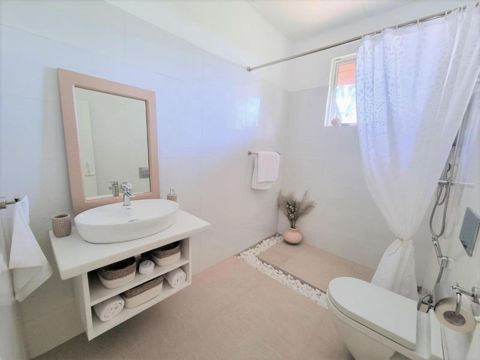 Queen Room with Garden View photo 3