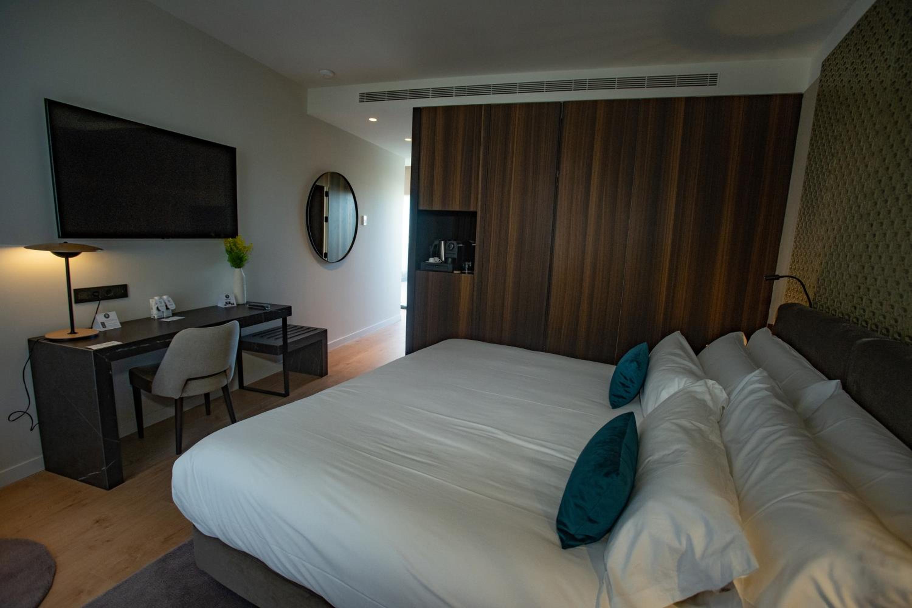 Deluxe Junior Suite