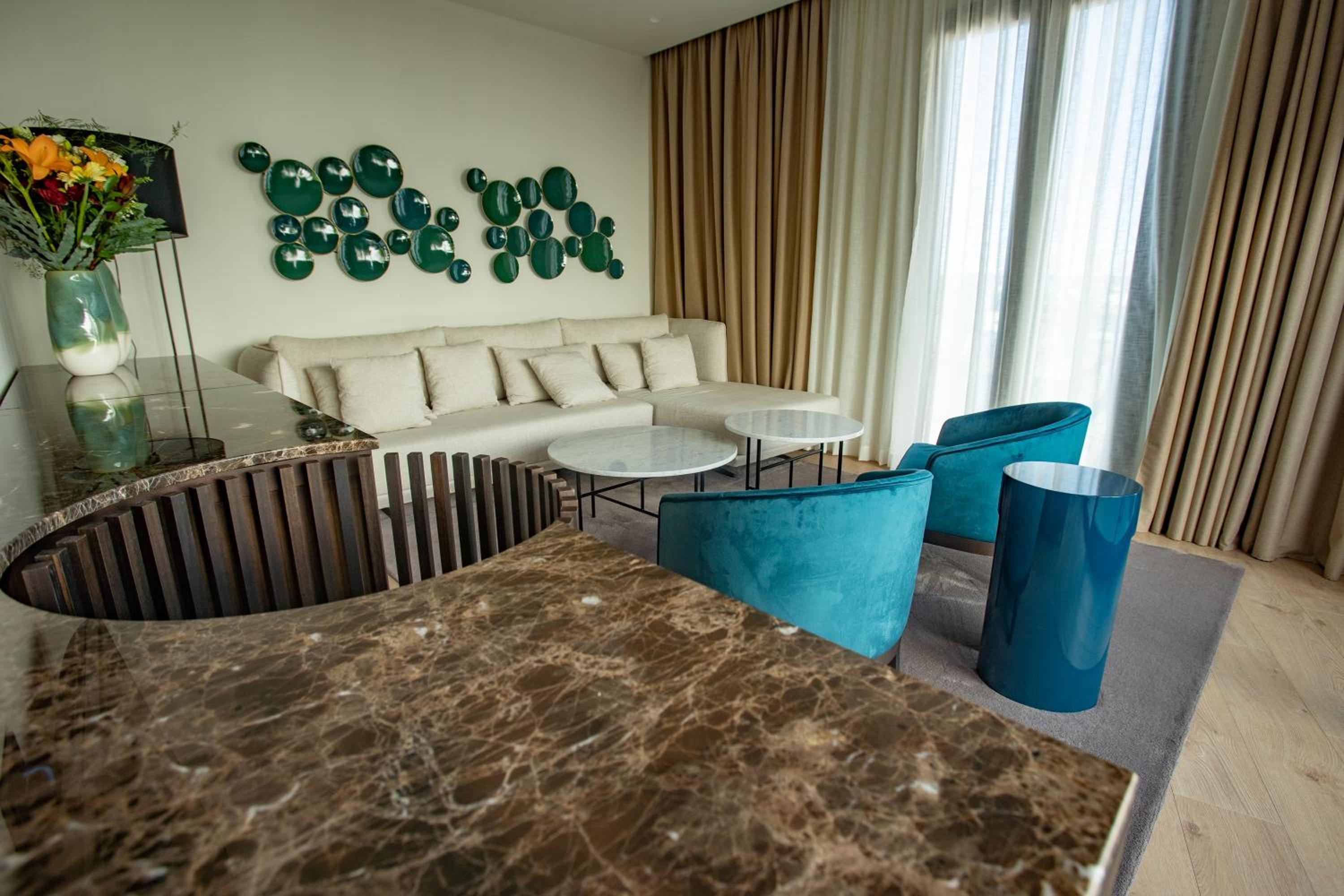 Deluxe Junior Suite