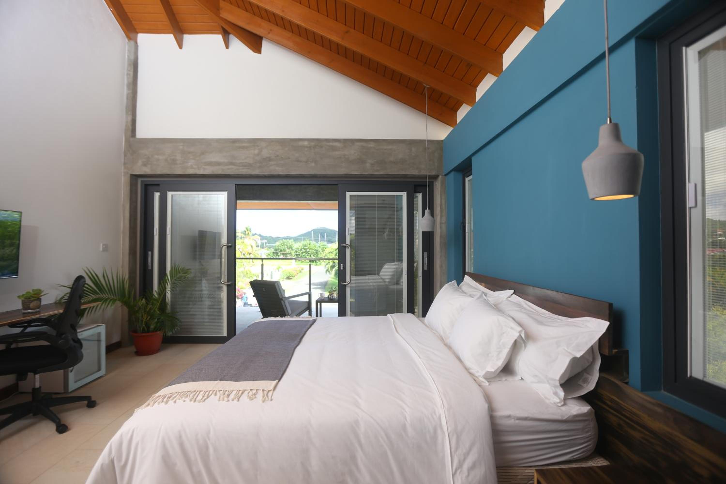 King Room with Balcony