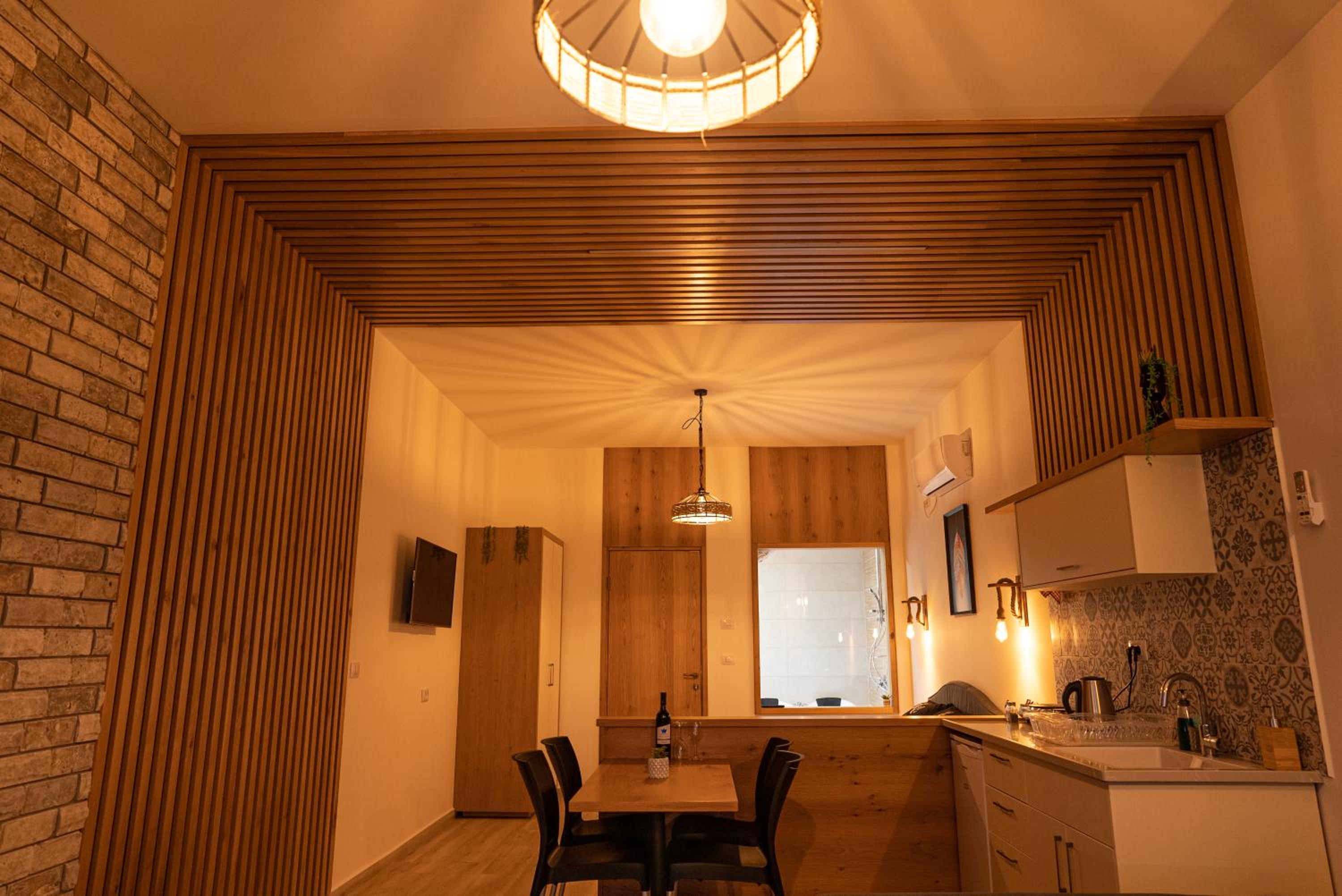 Deluxe Double Room with Extra Bed - Photo 44