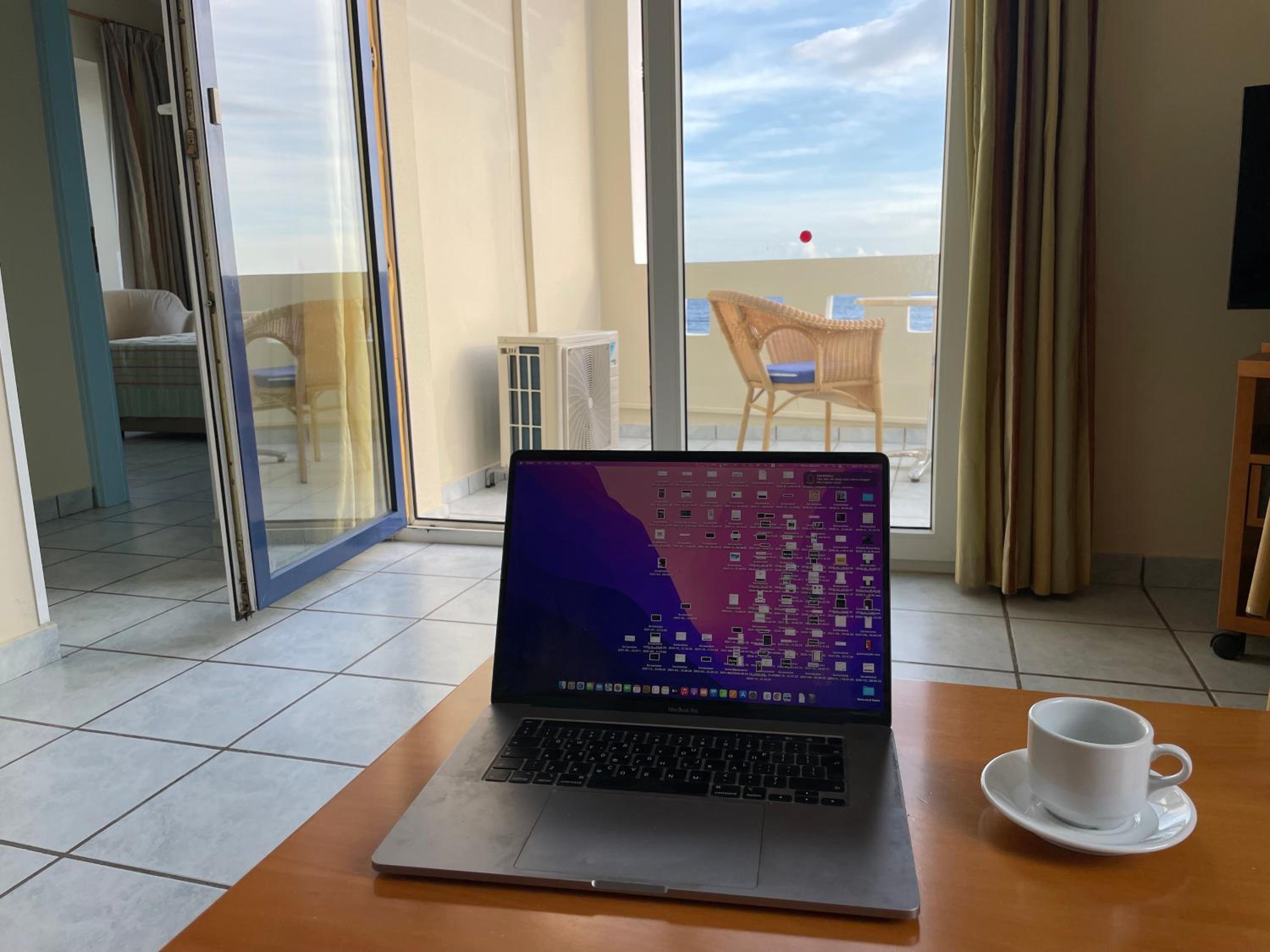 Family Apartment with Sea View 2 Adults + 2 Children