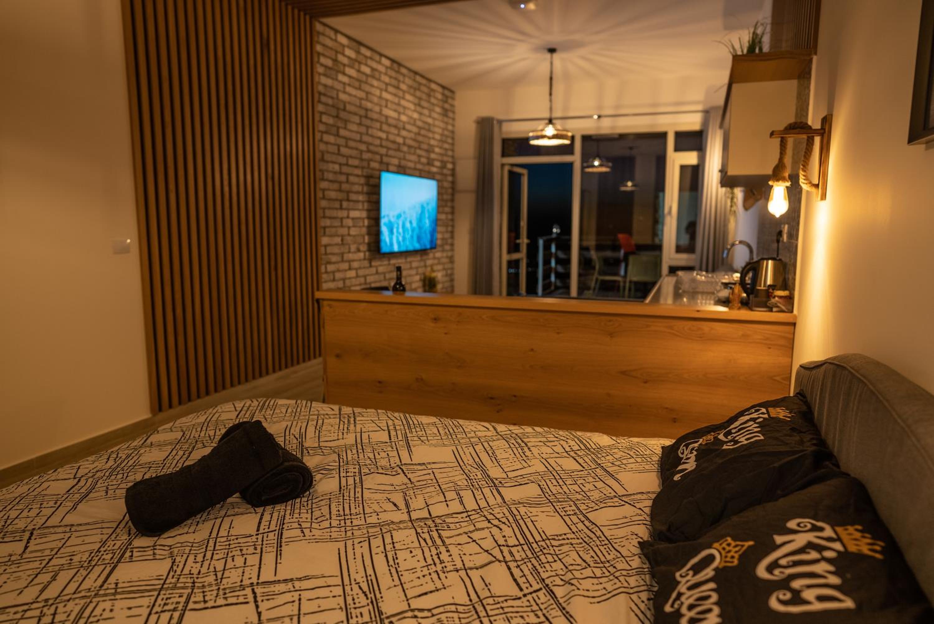 Deluxe Double Room with Extra Bed - Photo 48