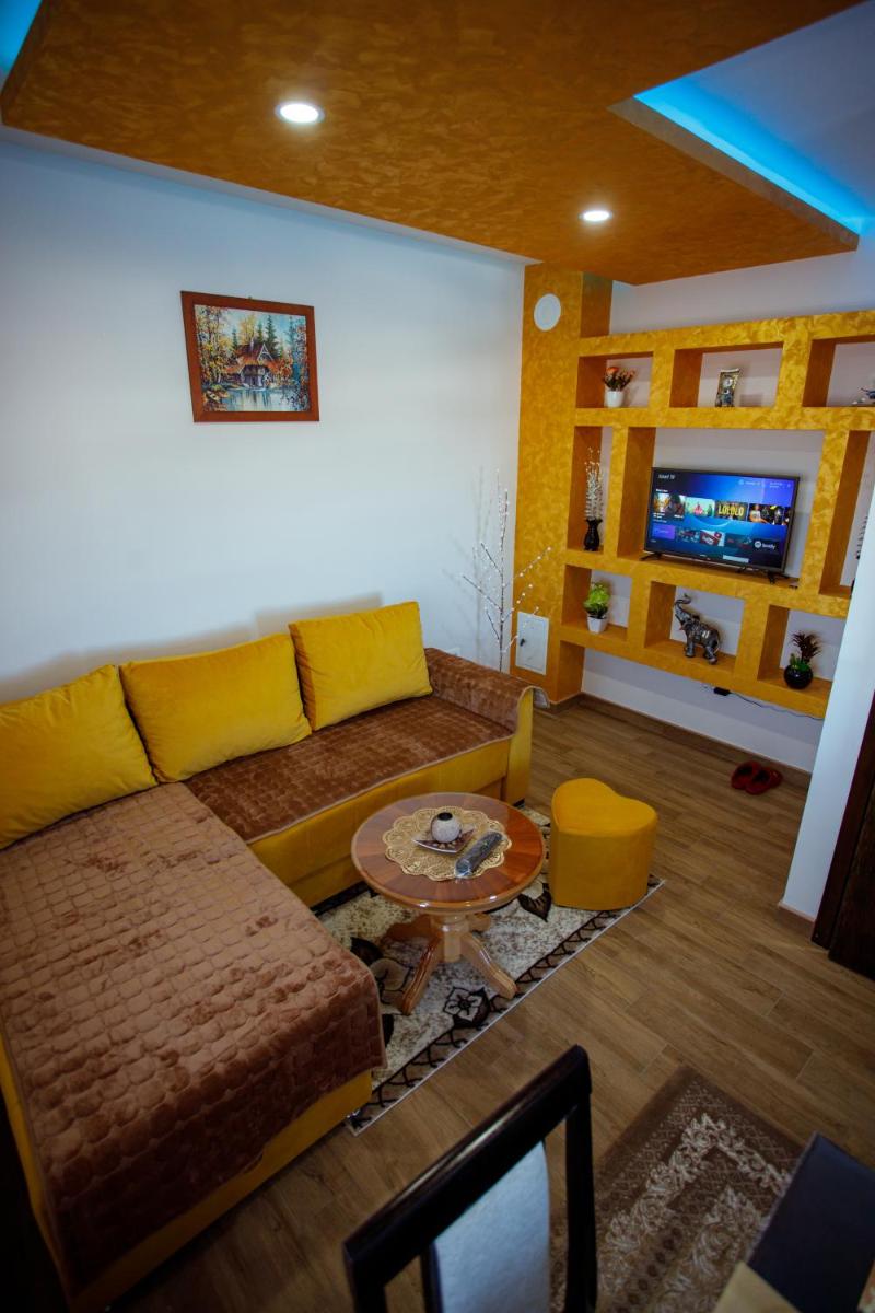 One-Bedroom Apartment photo 3