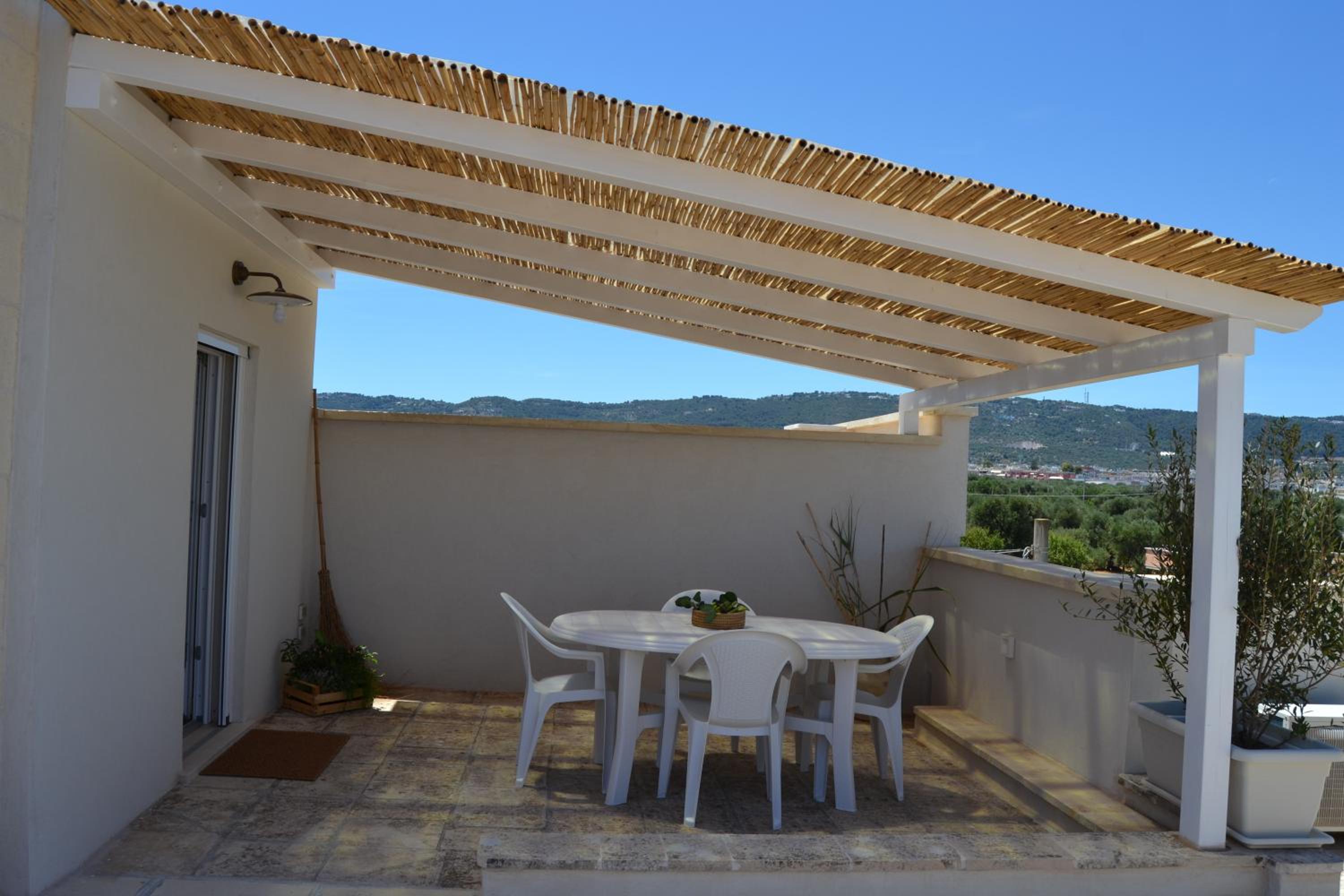 Two-Bedroom House photo 2
