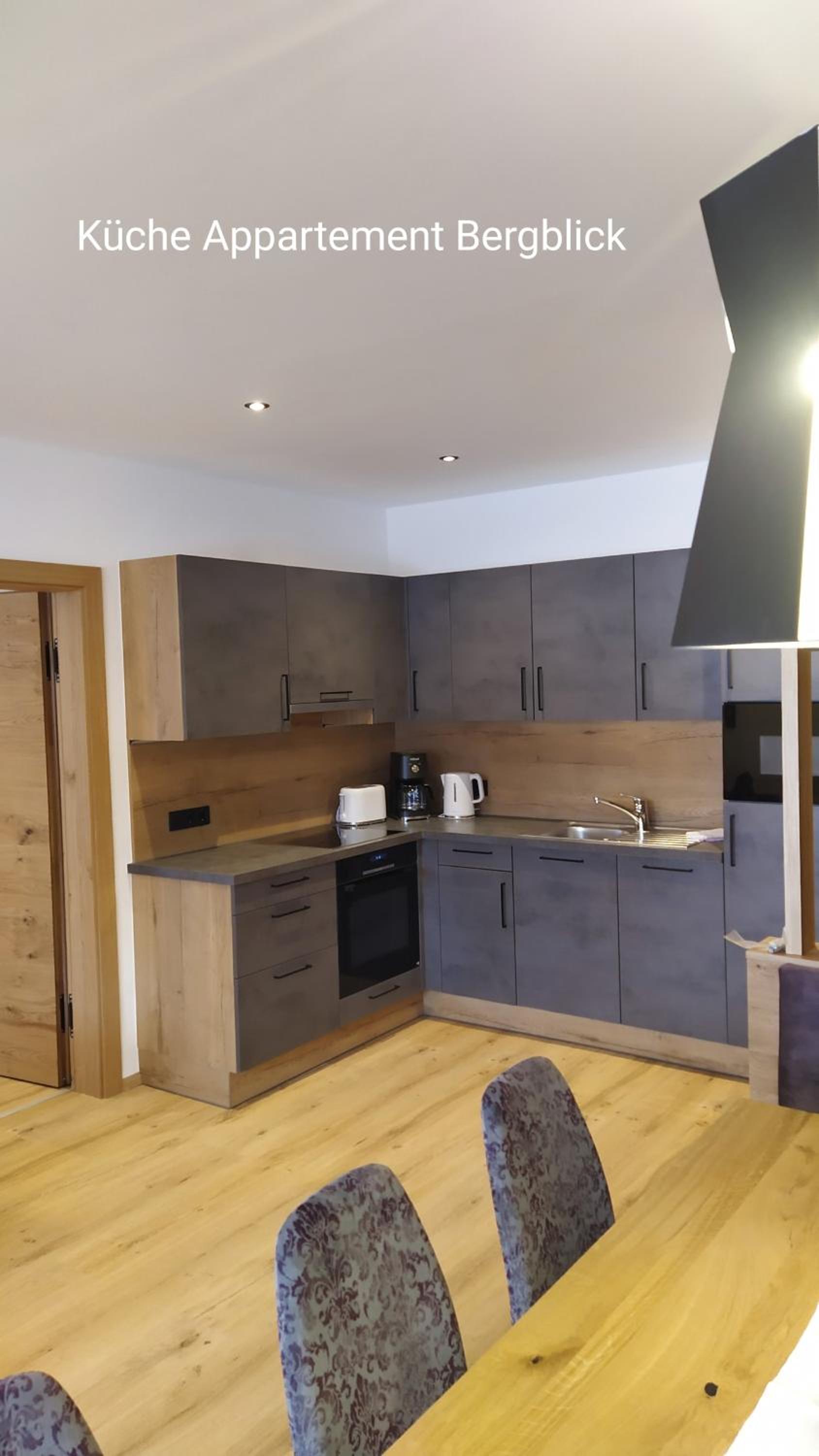 Two-Bedroom Apartment - Photo 2