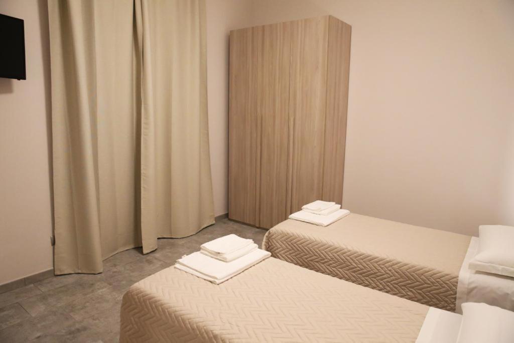 One-Bedroom Apartment photo 3