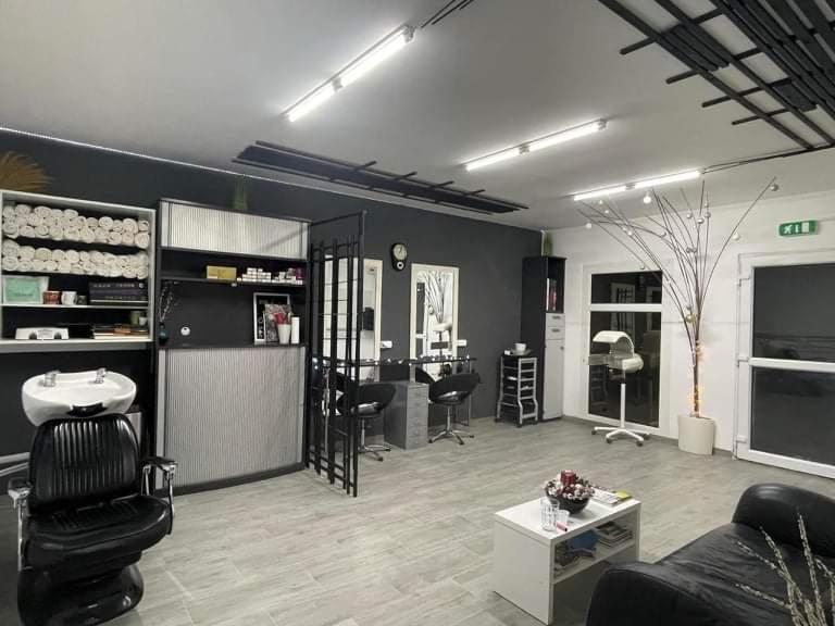 One-Bedroom Apartment - Photo 19