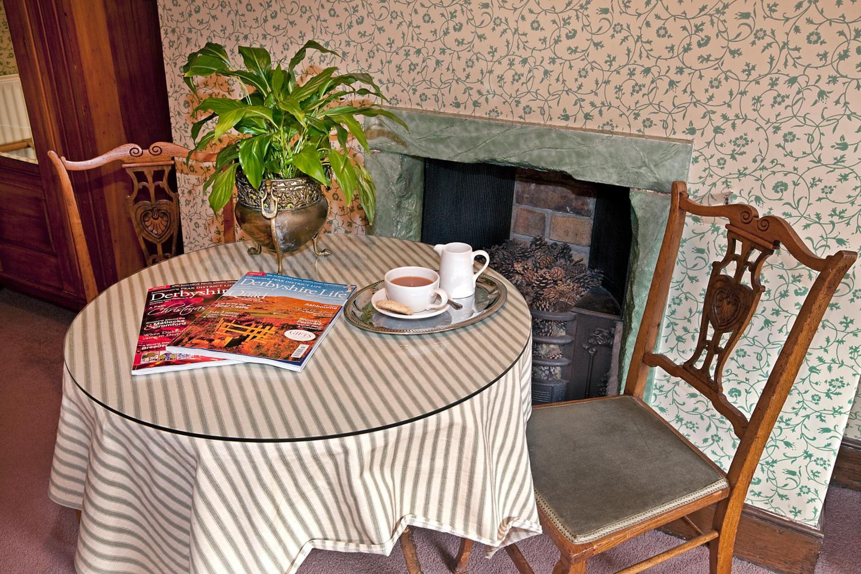 Deluxe Double or Twin Room with River View photo 2
