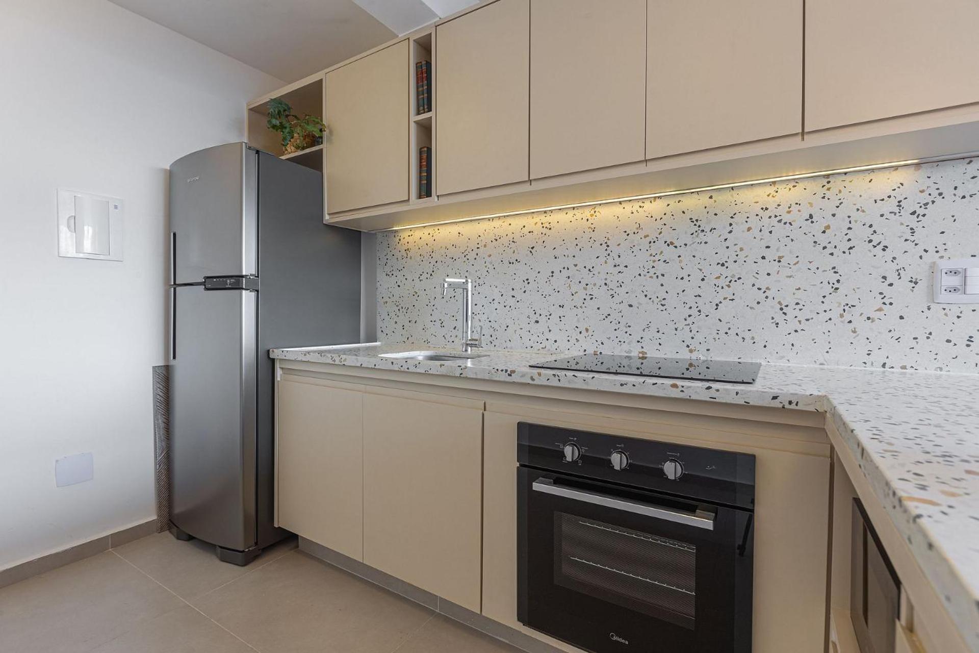 Superior Apartment with City View - Photo 27