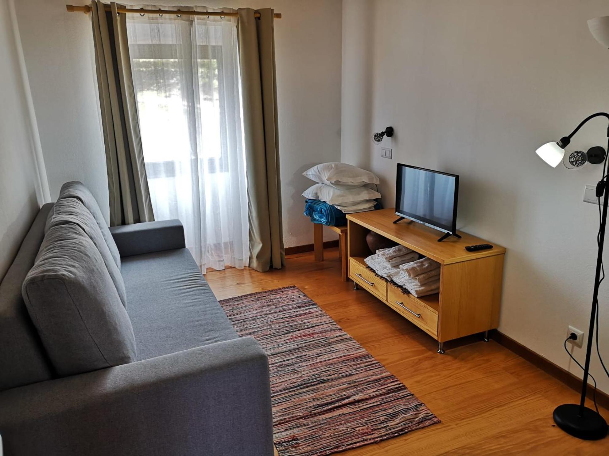 One-Bedroom House photo 1