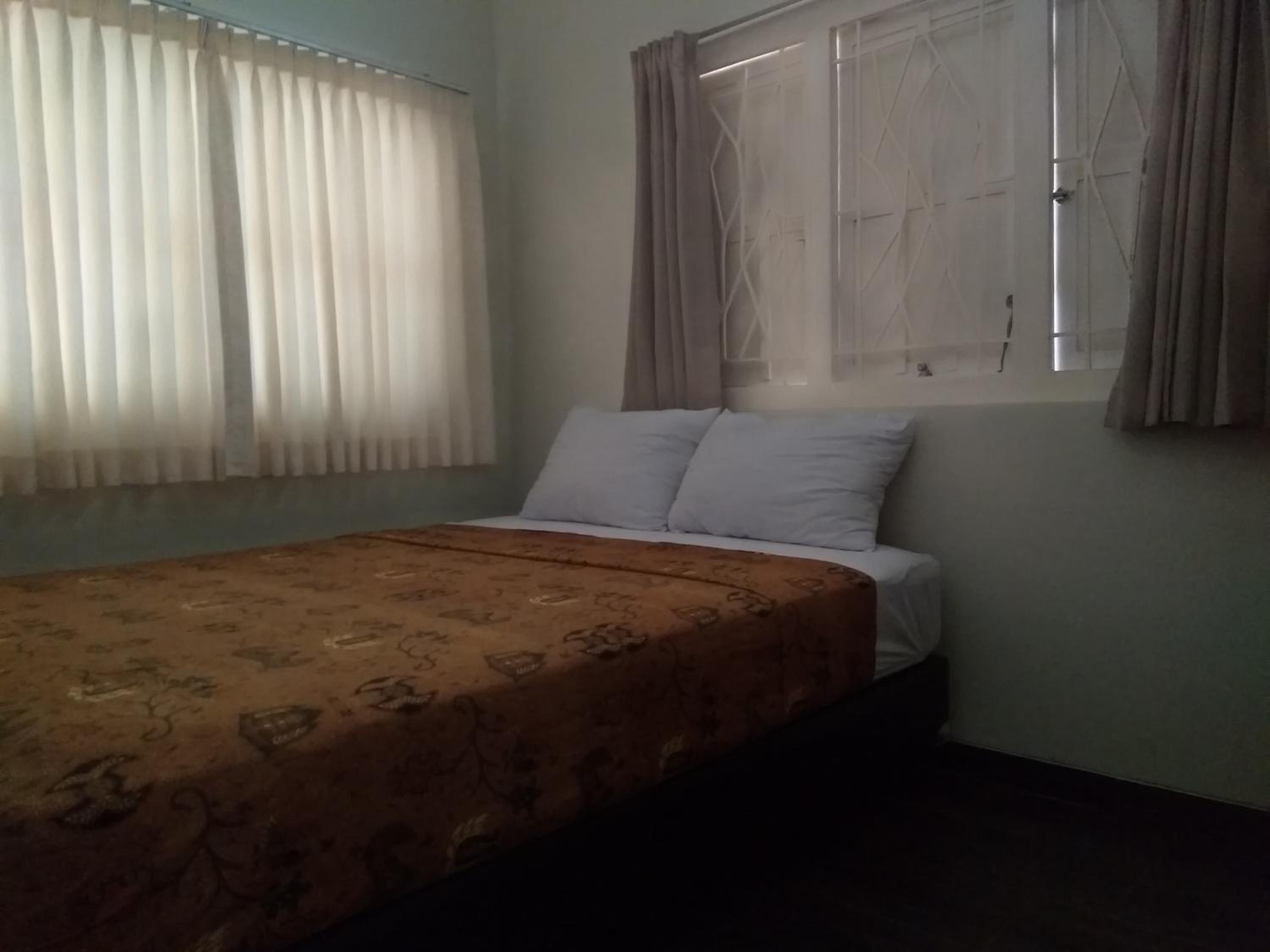 Queen Room - Photo 1