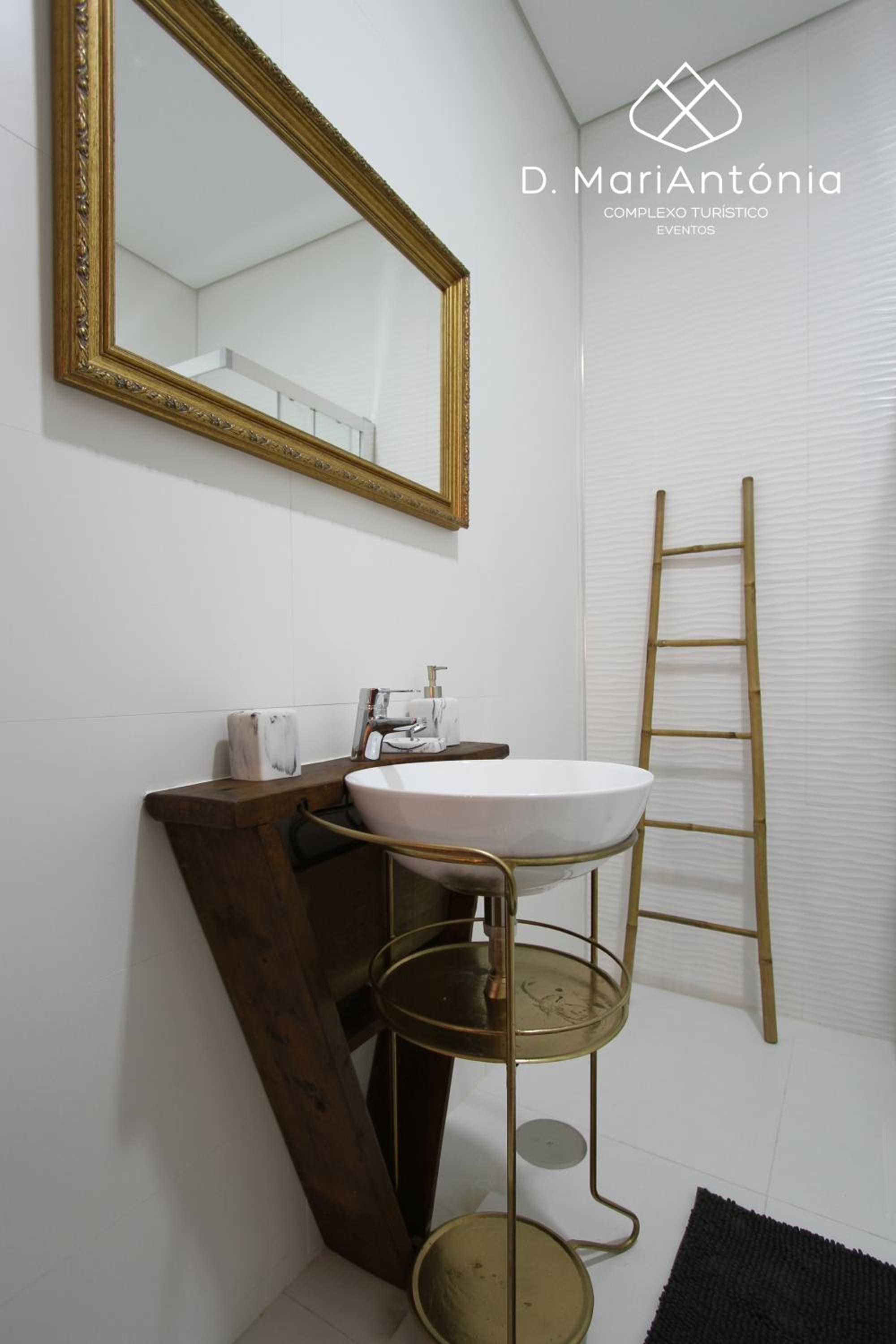 Double Room - Photo 4