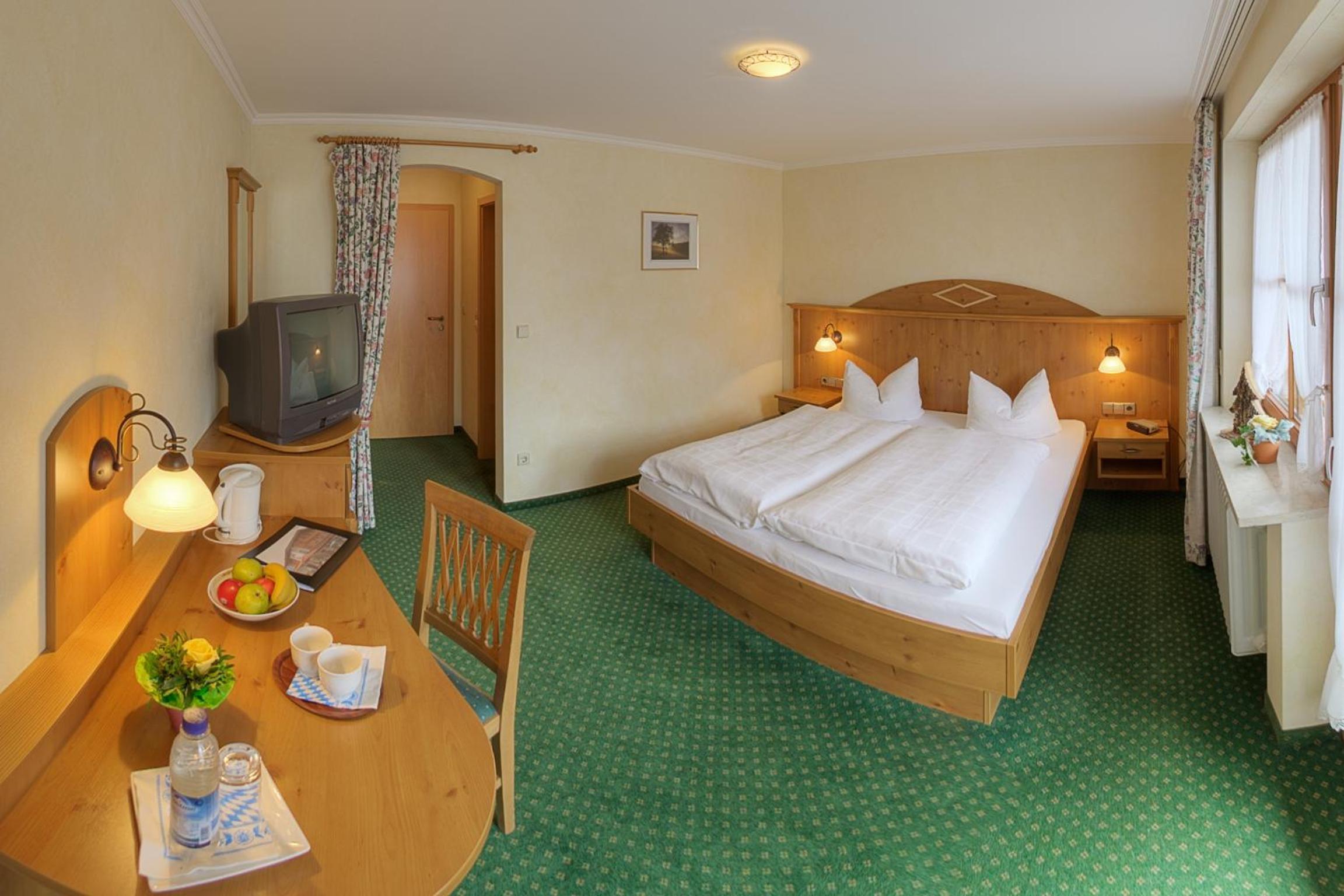 Double Room with Balcony photo 2