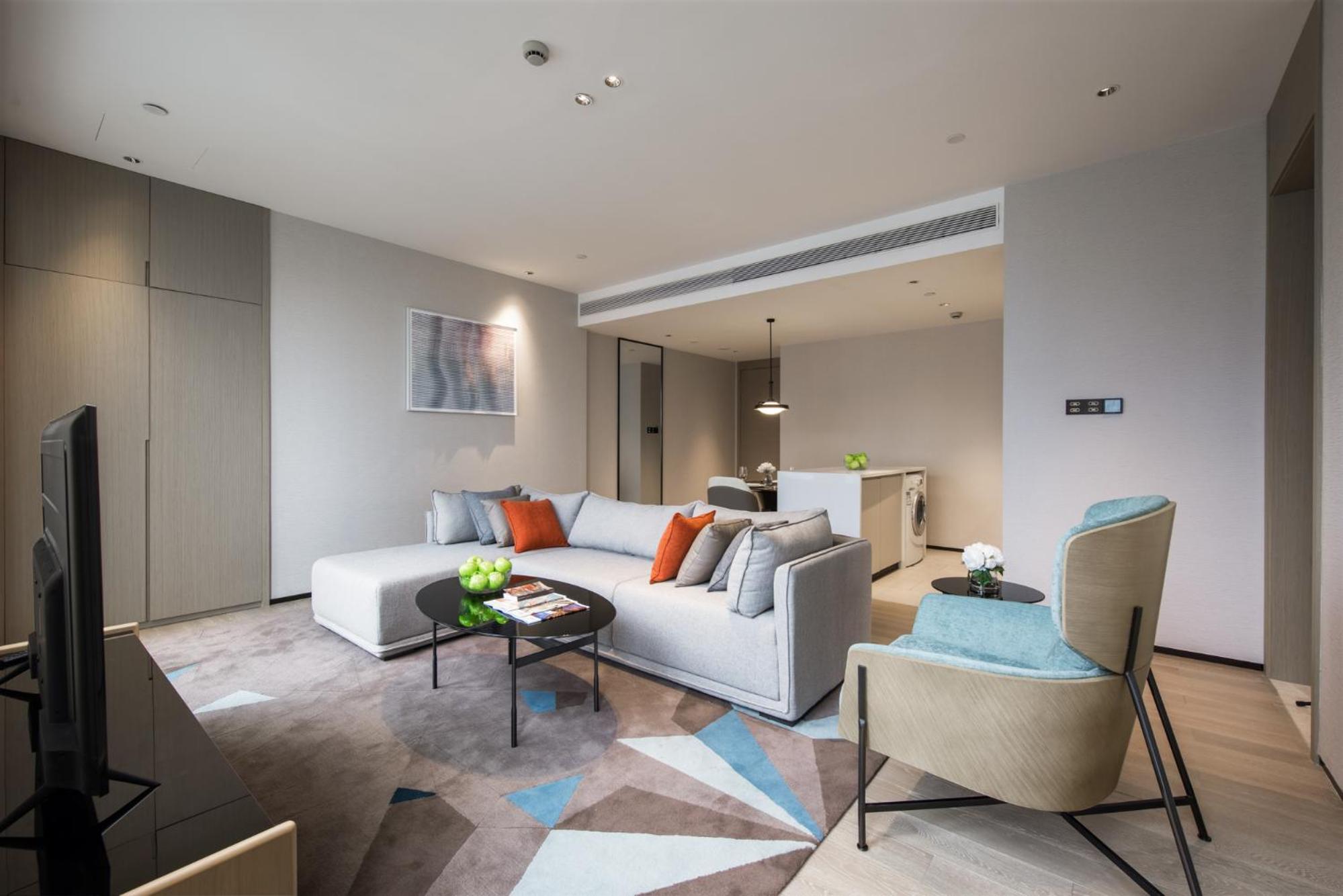 One-Bedroom Premier King  - Photo 1