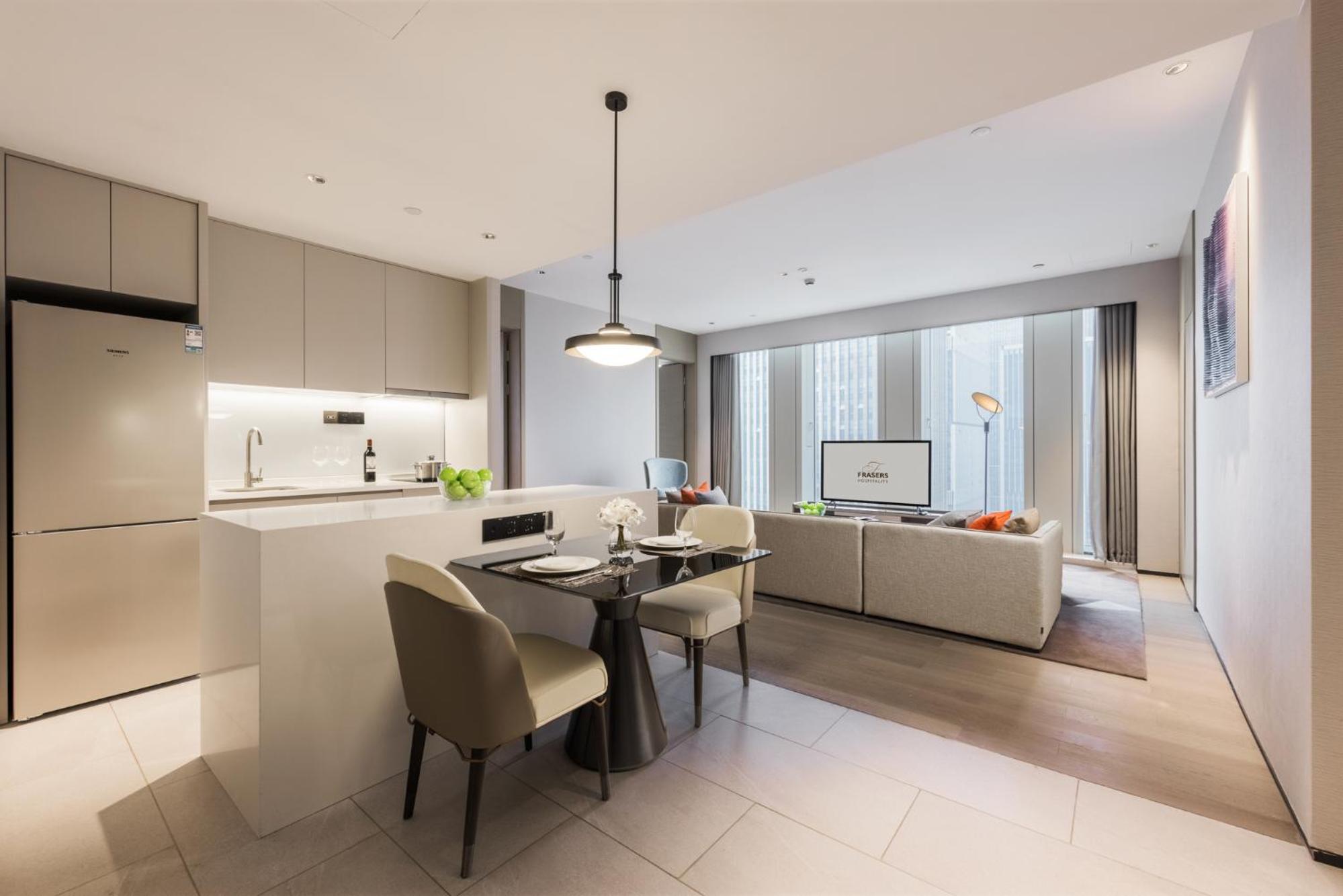 One-Bedroom Premier King  - Photo 7