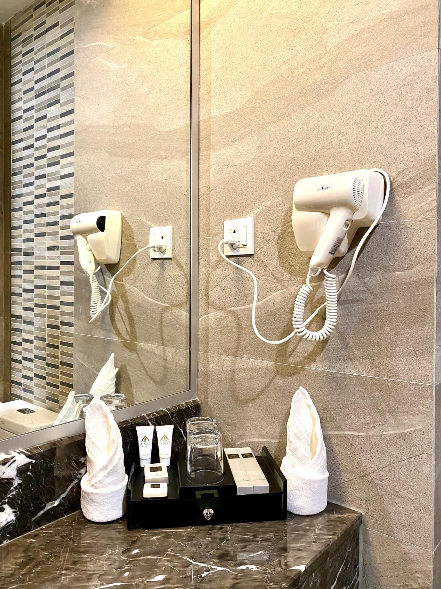 Deluxe Premium Twin Room photo 3