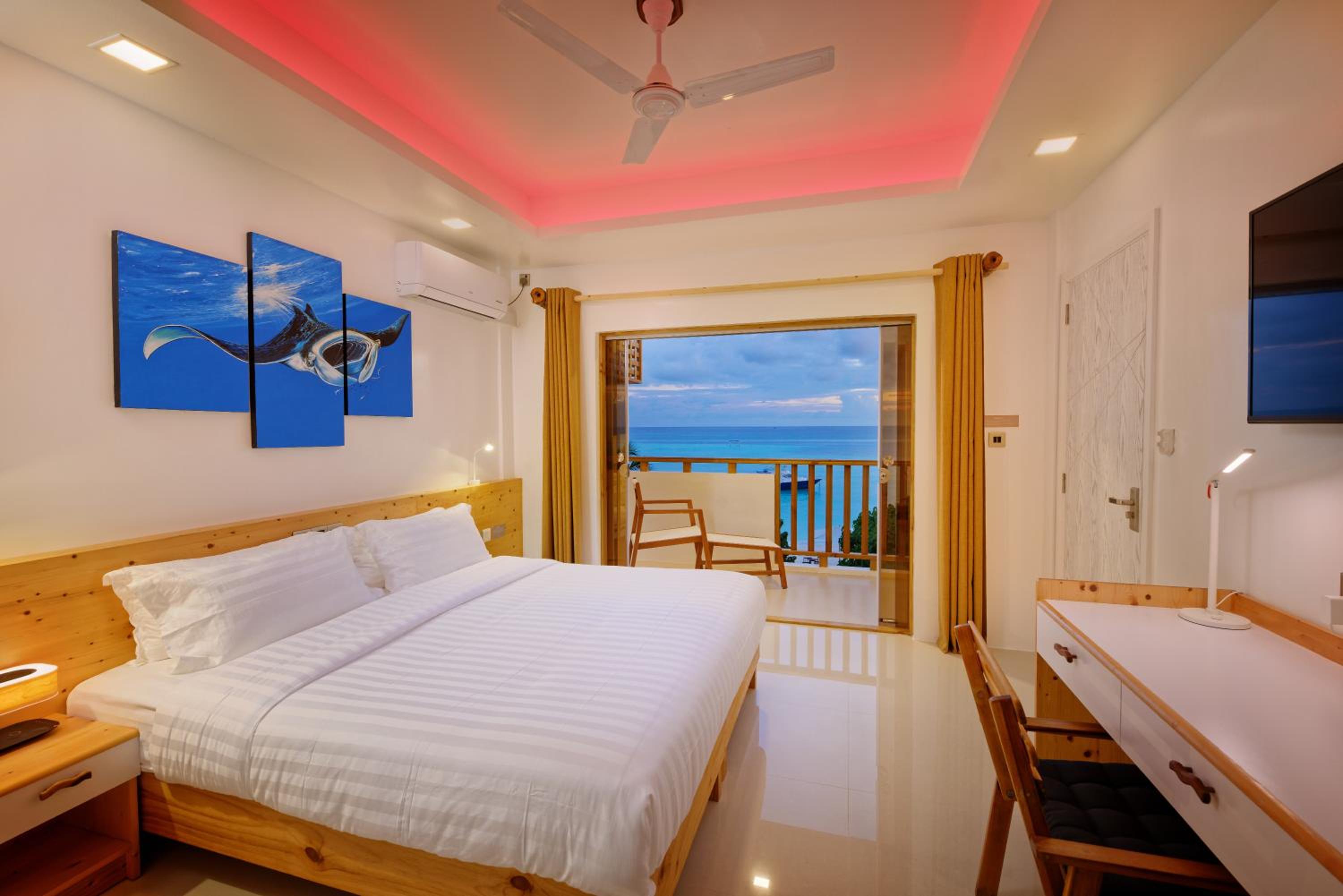 Deluxe Double Room with Sea View