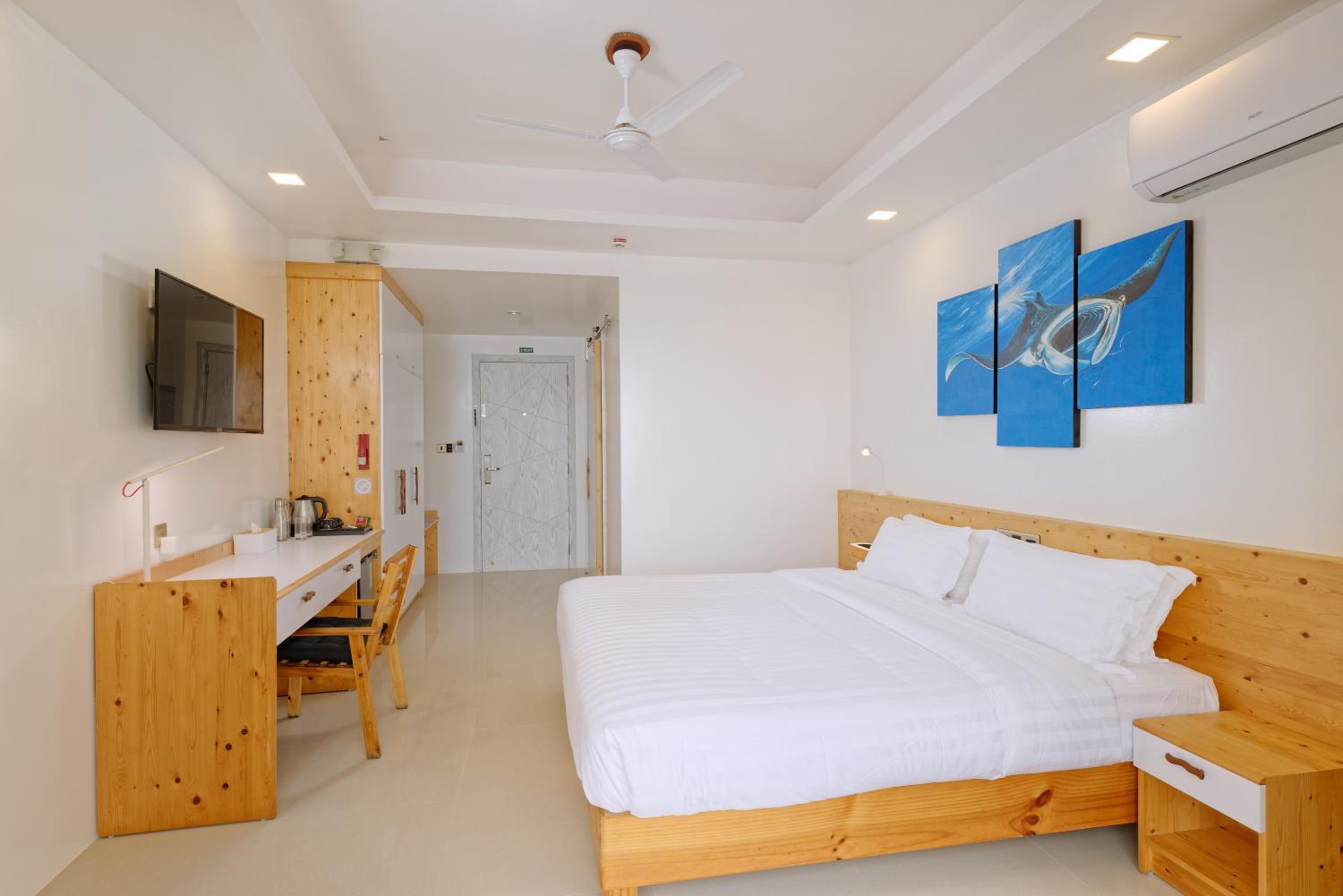 Standard Double Room photo 3