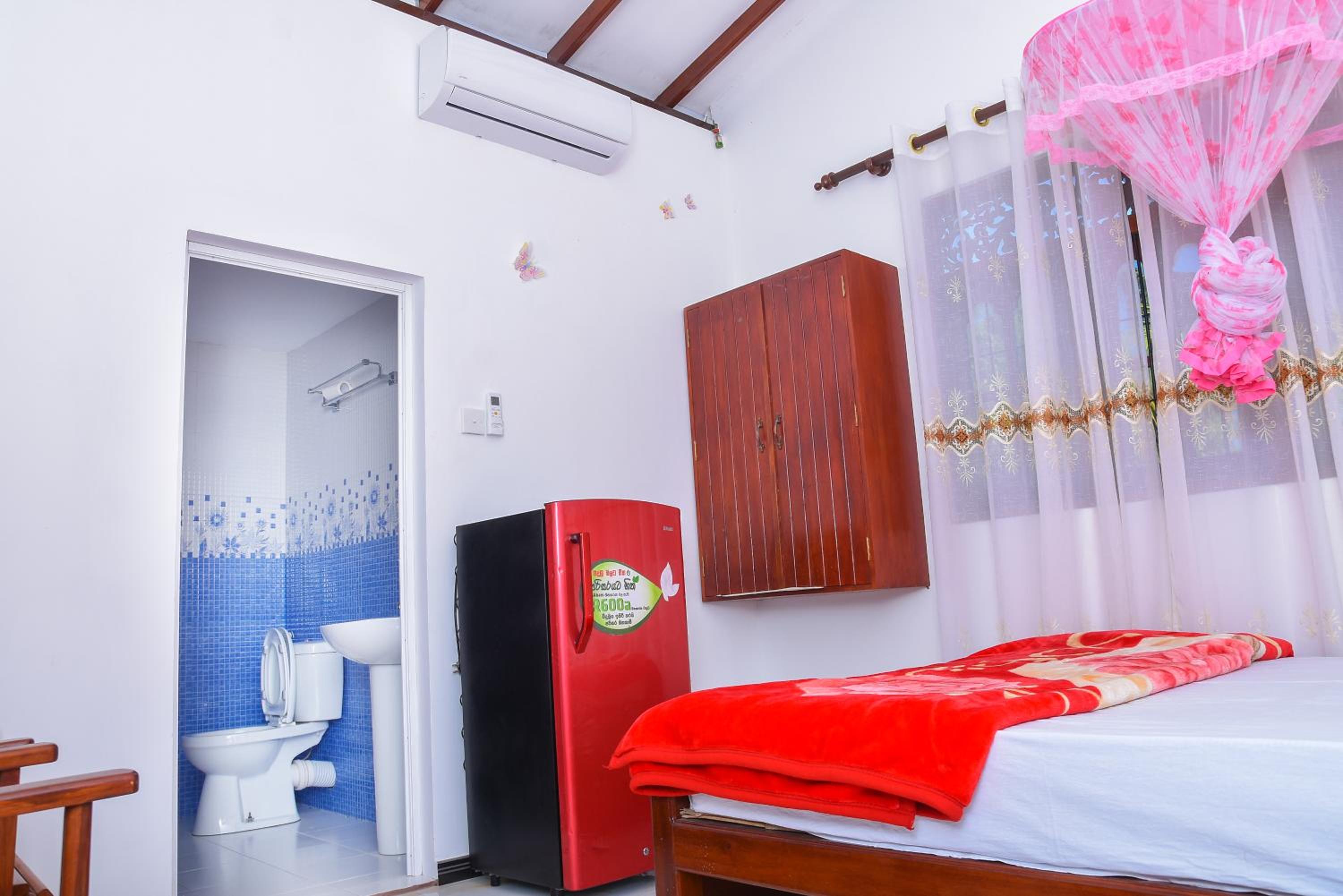 Budget Double Room photo 1