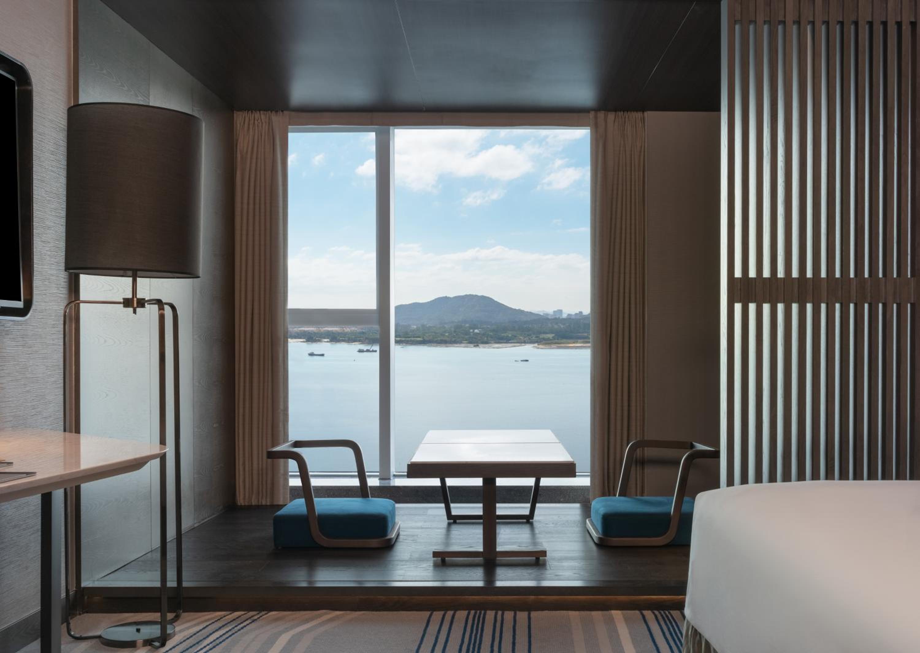 1 King Premium Lounge Access Seaview - Photo 4