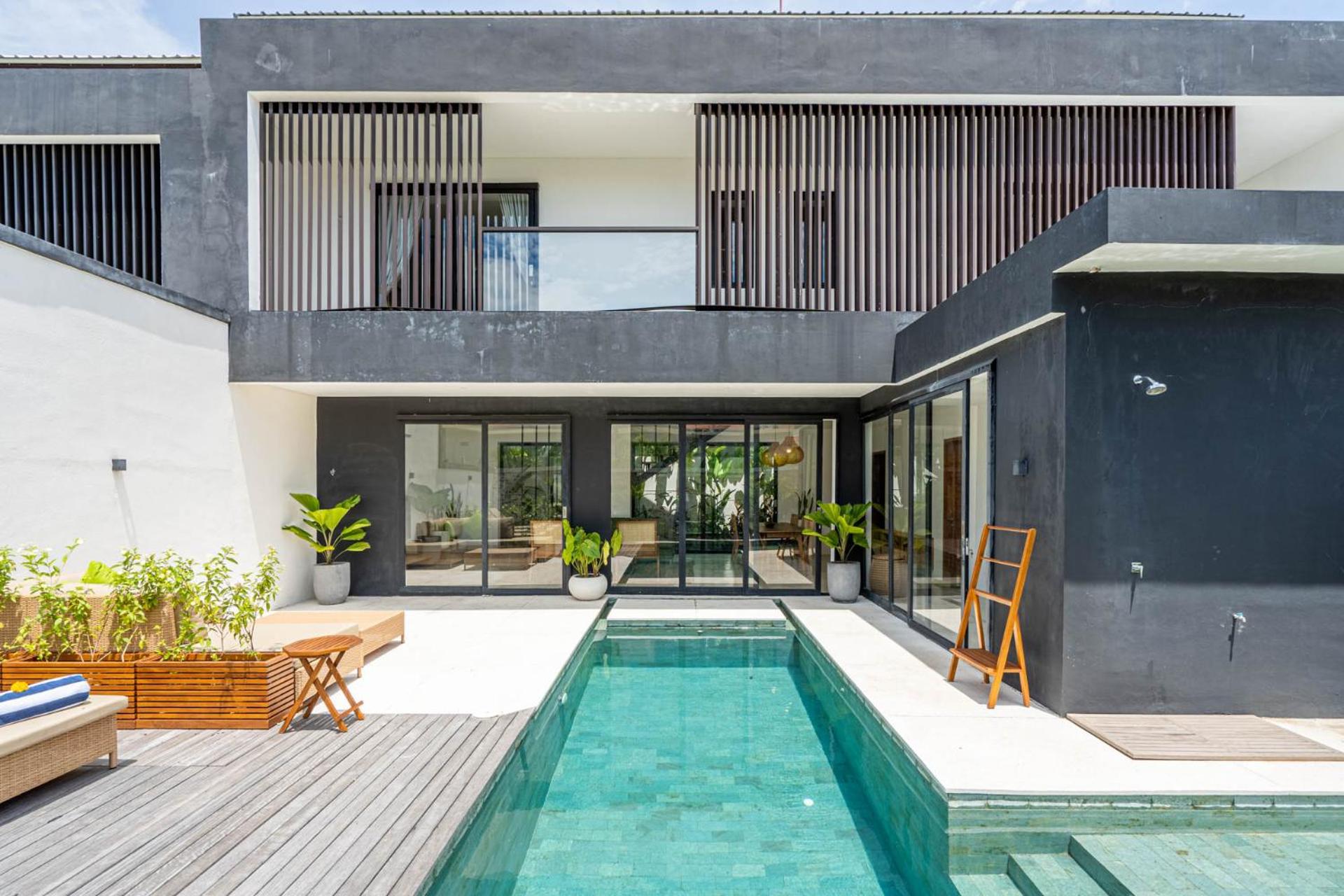 Three-Bedroom Villa photo 1