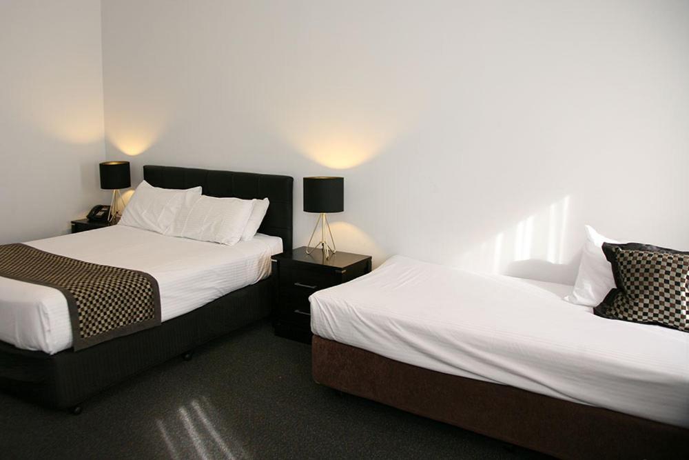 Executive Suite with Spa Bath - Photo 6